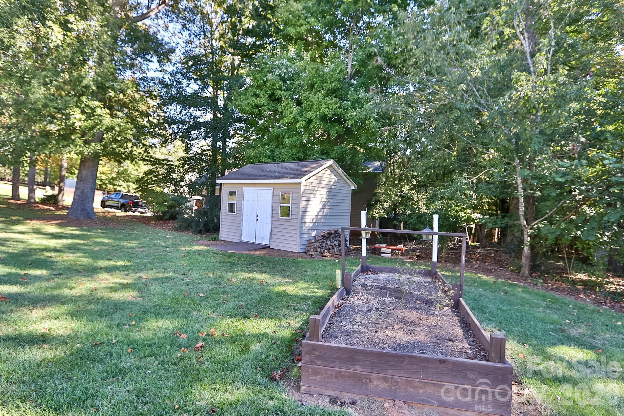 2122 Walnut Crossing Run Property Photo 36
