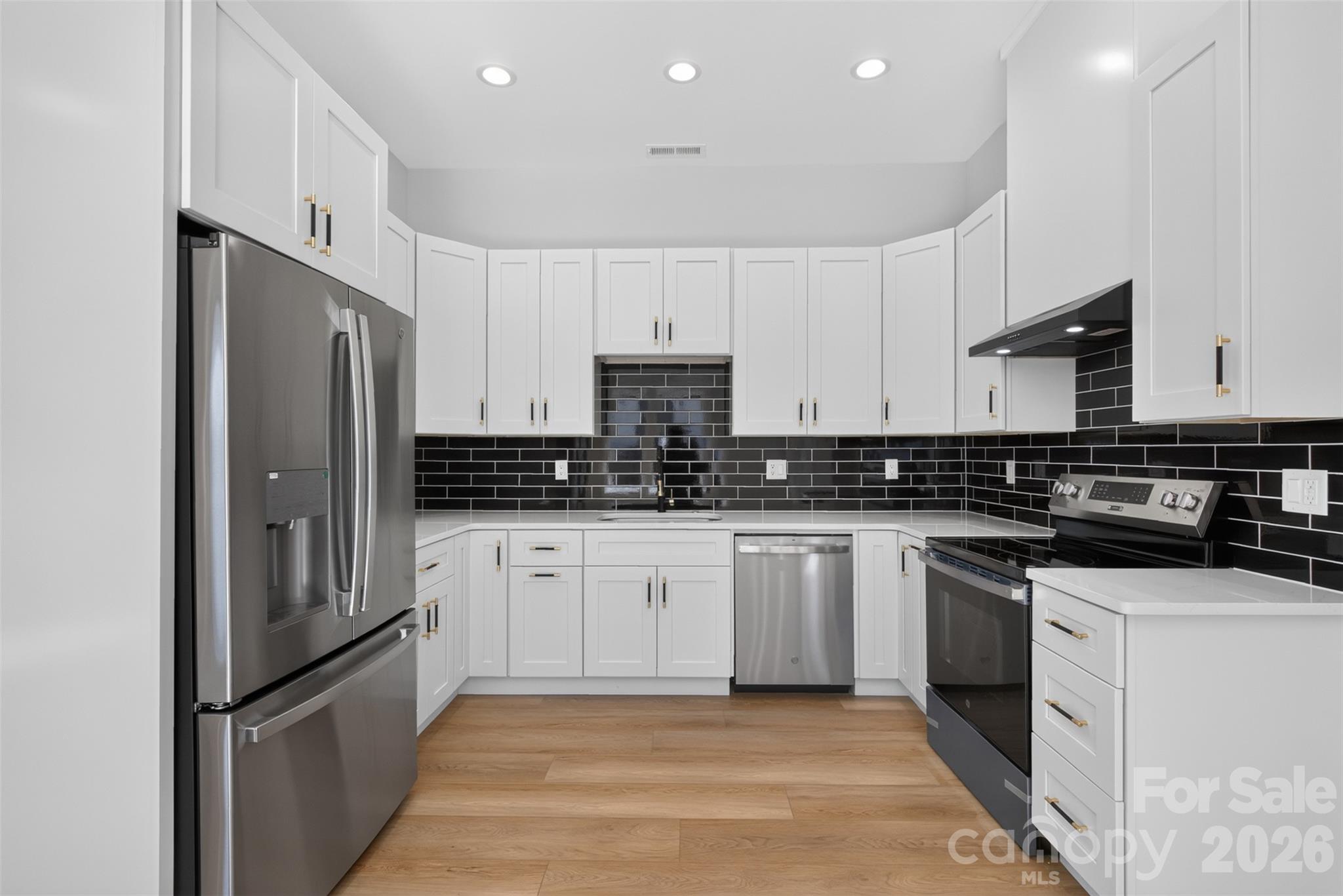 305 Chadwick Avenue Property Photo 6