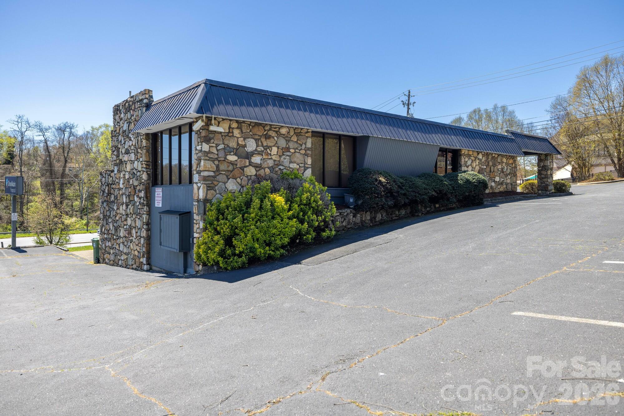1 Hansel Avenue Property Photo 1