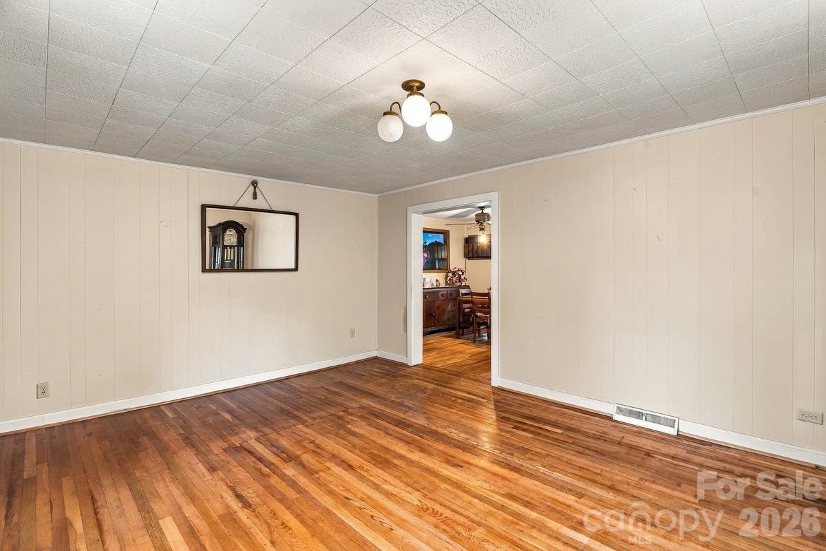 11 Whitt Road Property Photo 8
