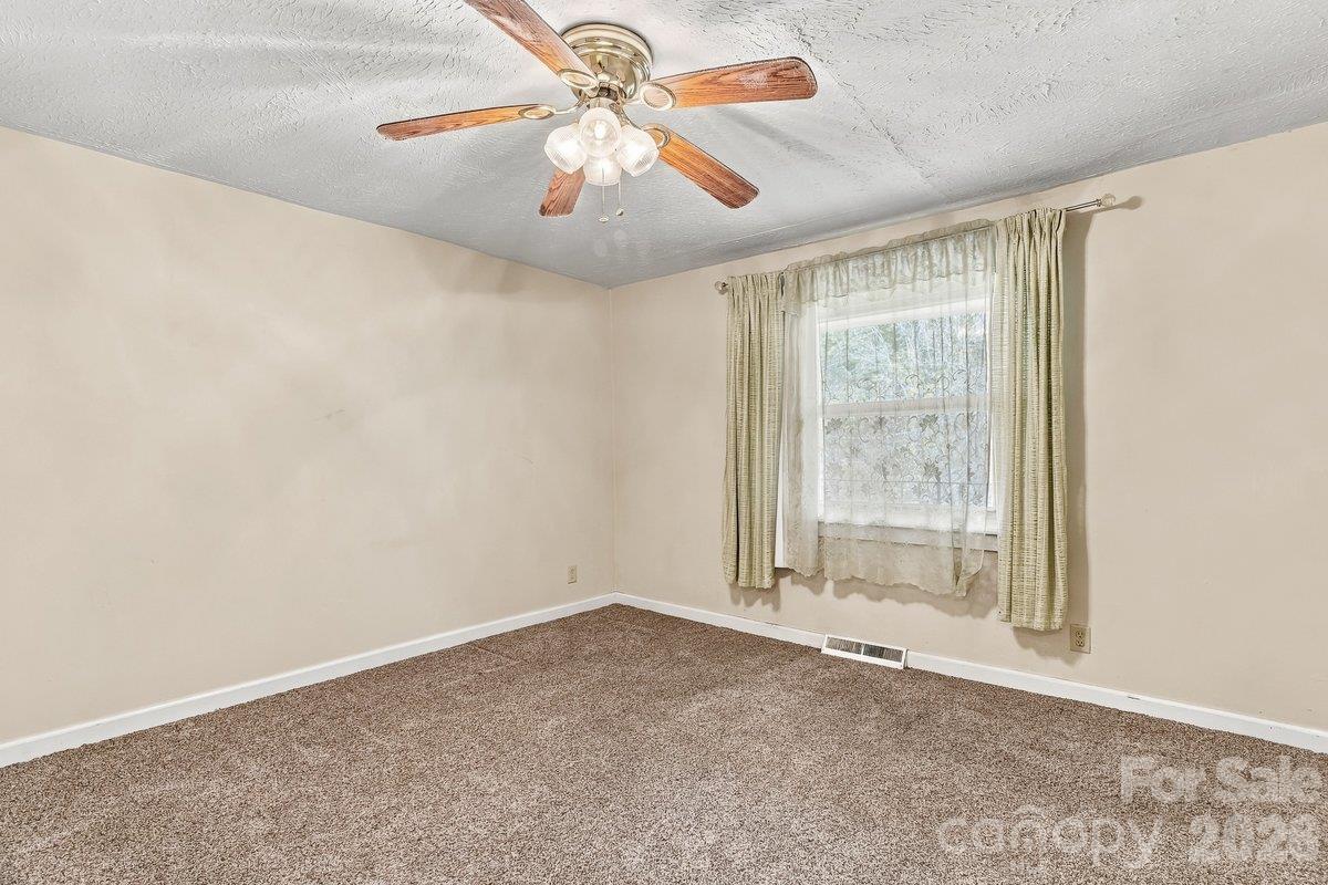 11 Whitt Road Property Photo 10