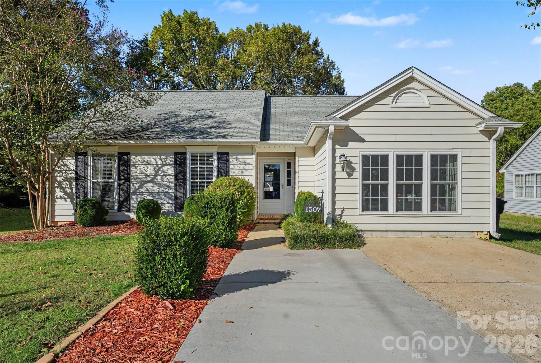 1507 Crestdale Road Property Photo 1
