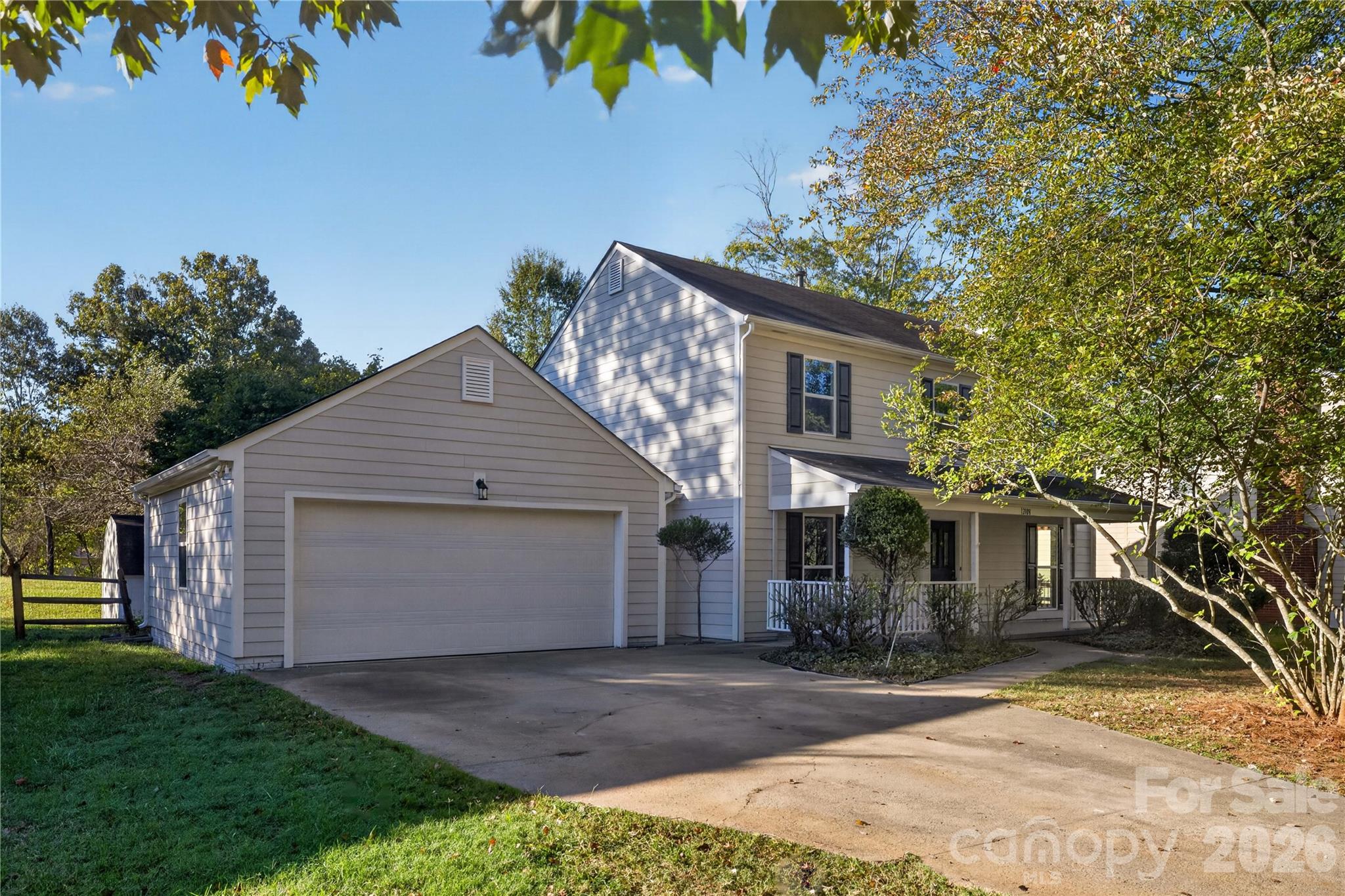 12108 Parks Farm Lane Property Photo 1