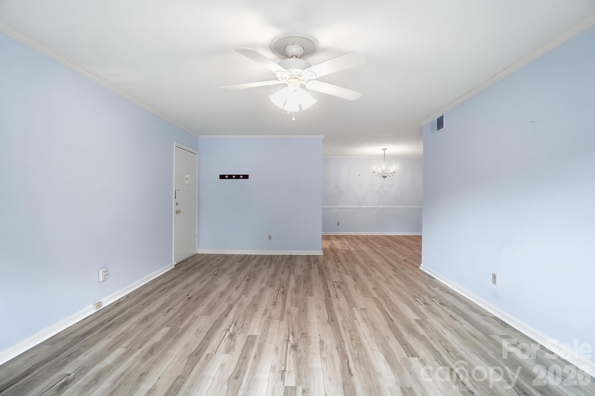 4754 Hedgemore Drive N Property Photo 8