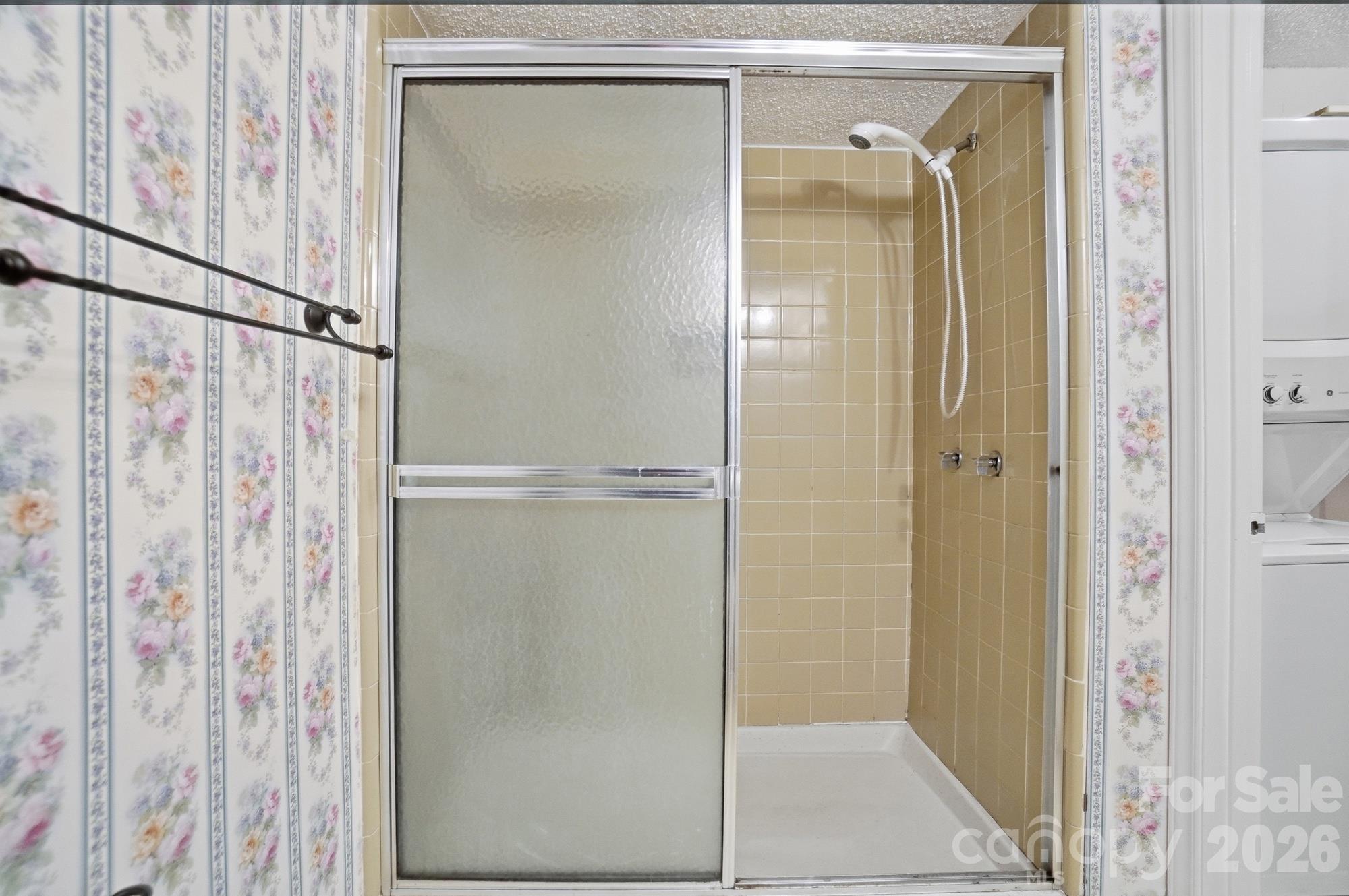 4754 Hedgemore Drive N Property Photo 30