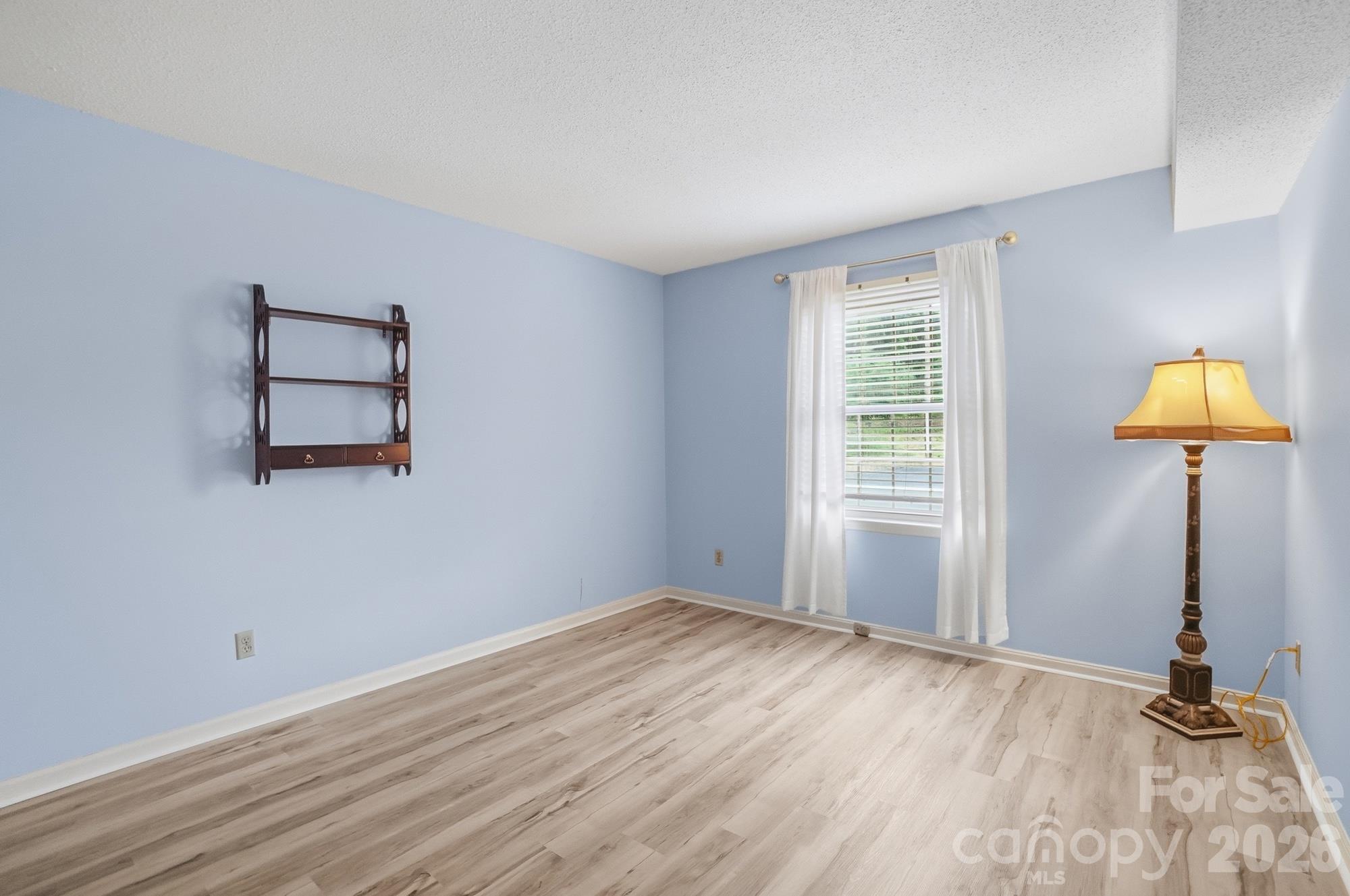 4754 Hedgemore Drive N Property Photo 34