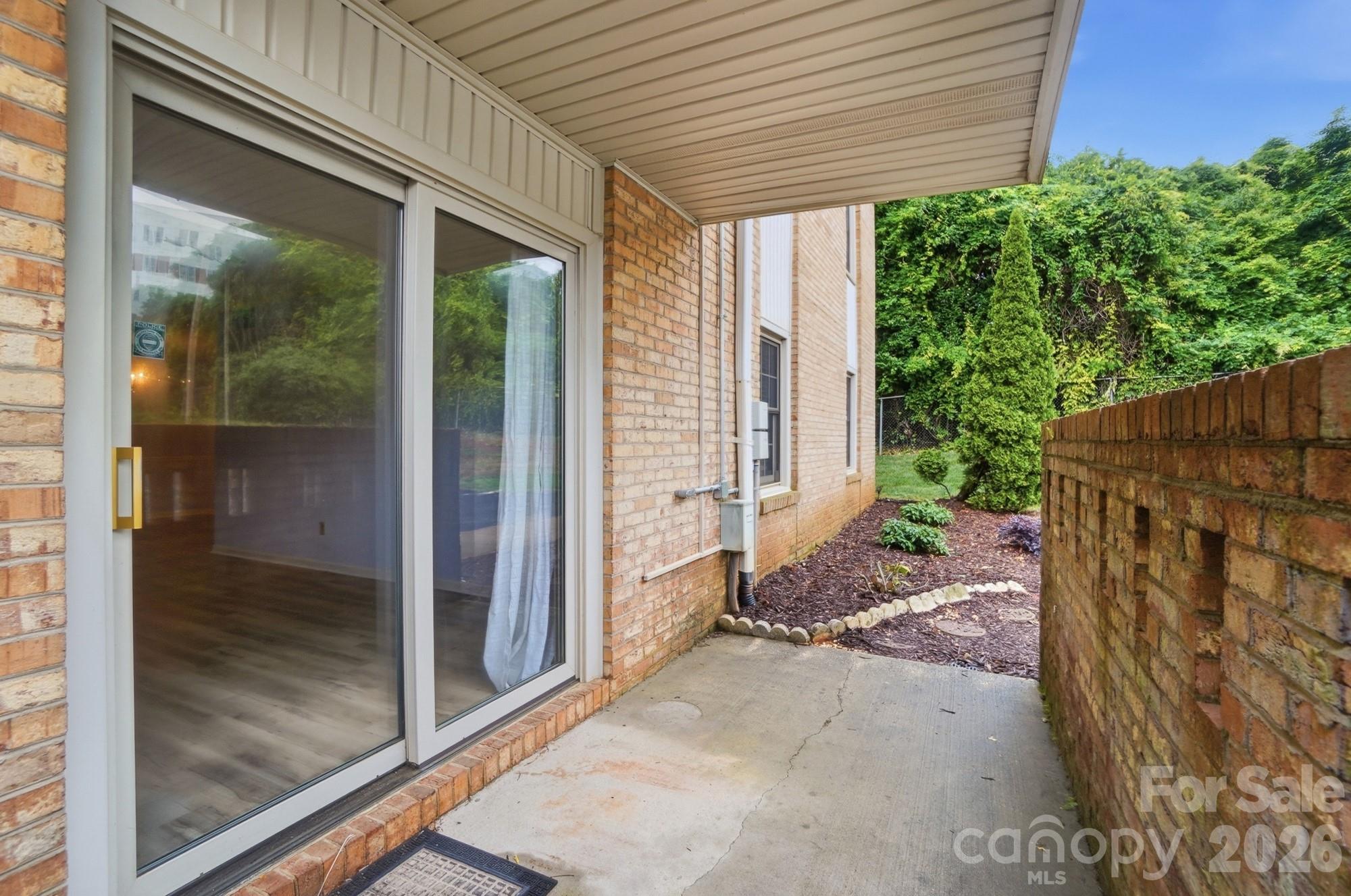 4754 Hedgemore Drive N Property Photo 41