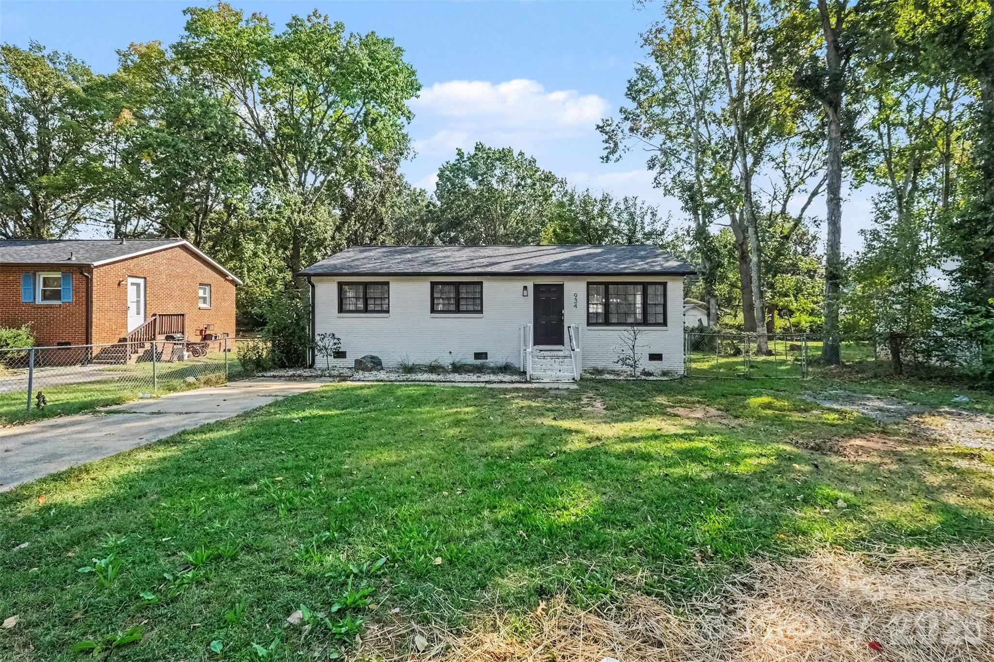 934 Pebble Road Property Photo 1