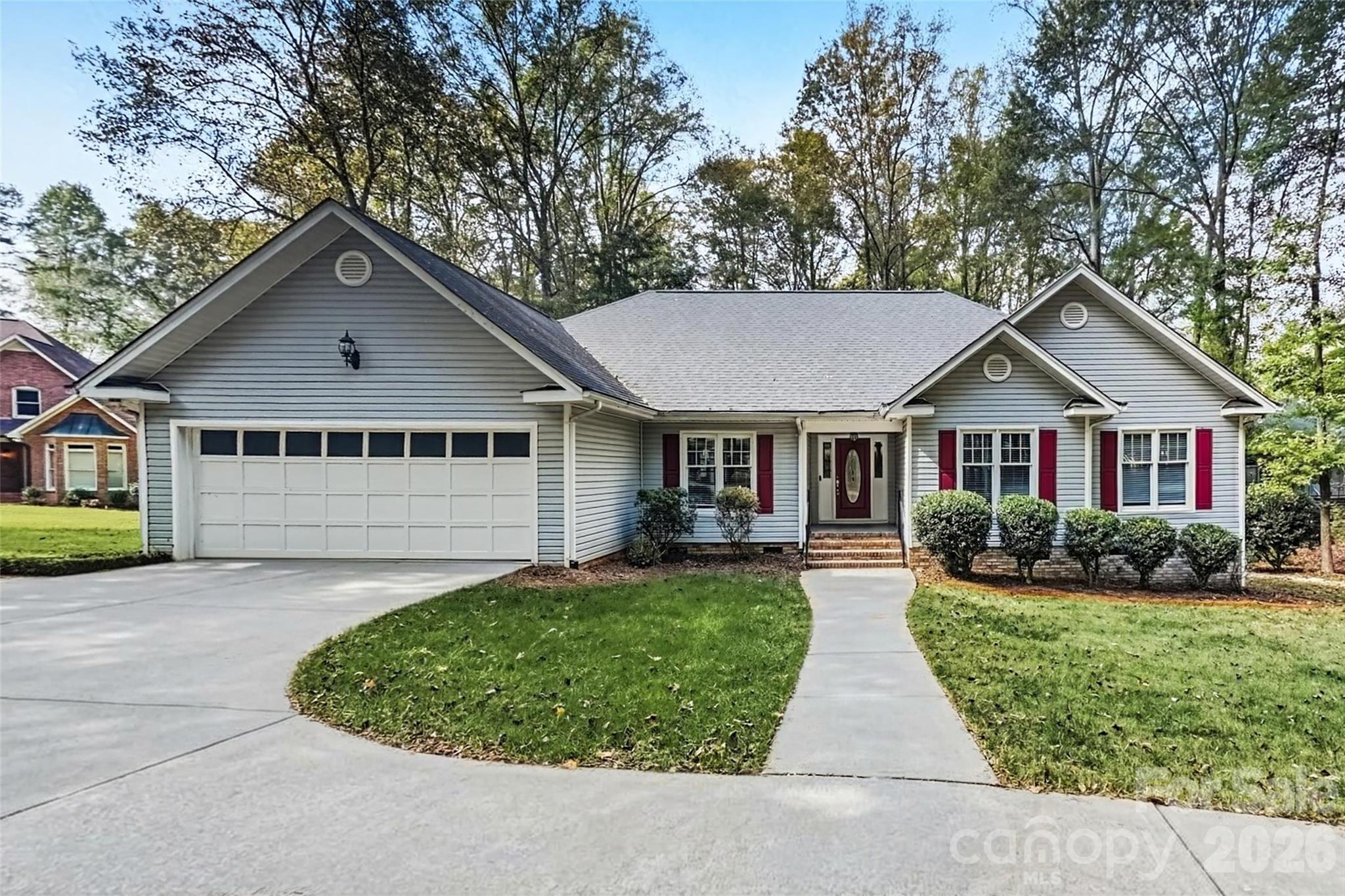 1728 Lake Lee Drive Property Photo 1