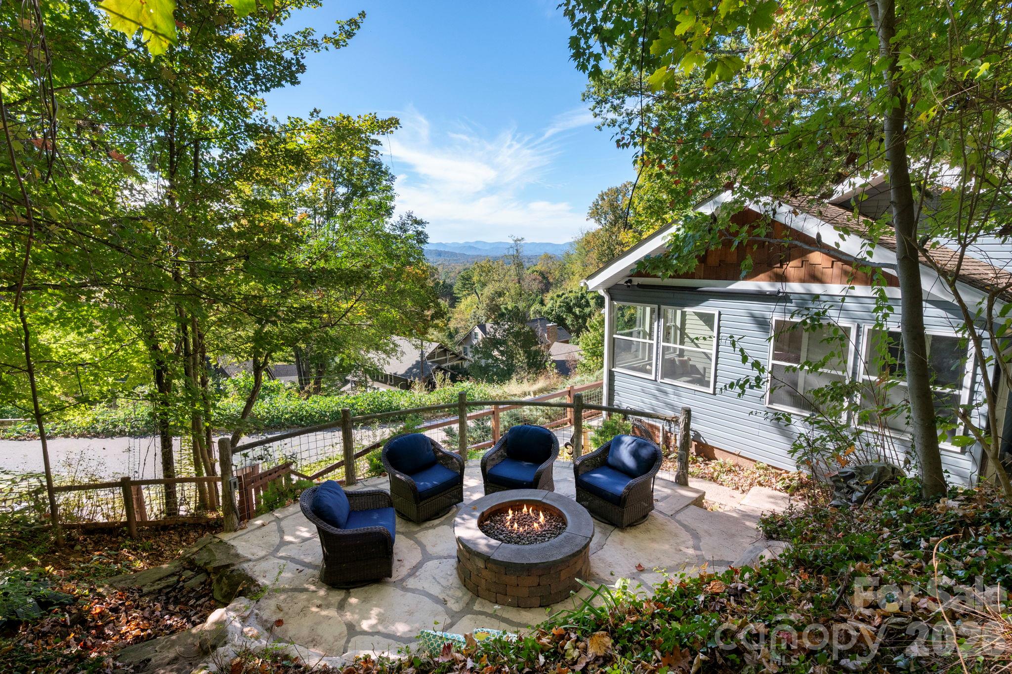 2 Skyview Place Property Photo 1