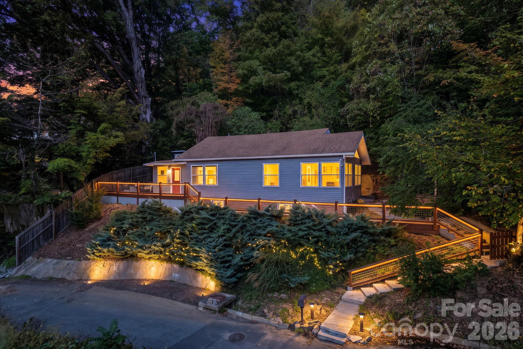 2 Skyview Place Property Photo 2