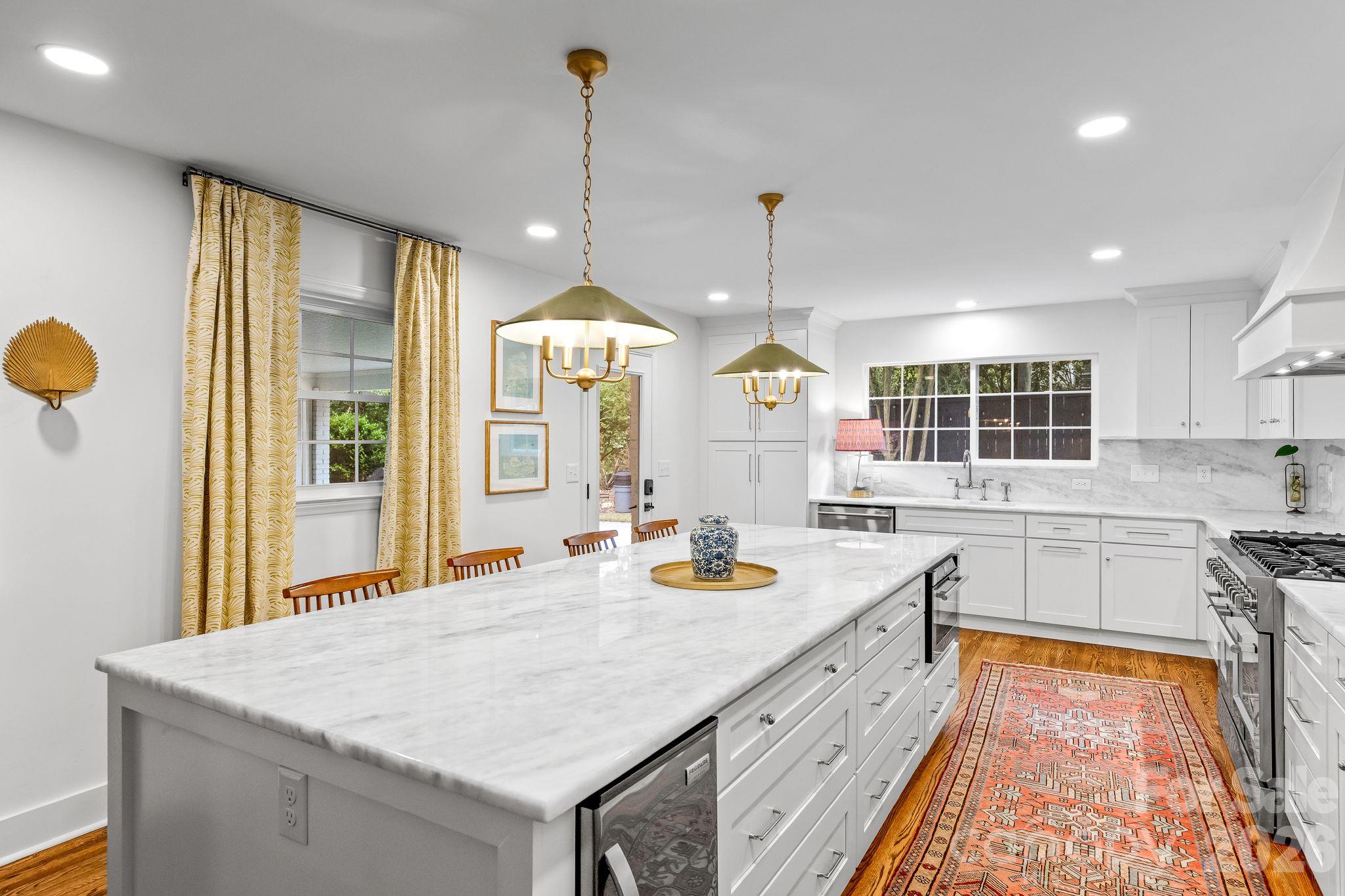 4015 Oldfield Road Property Photo 12