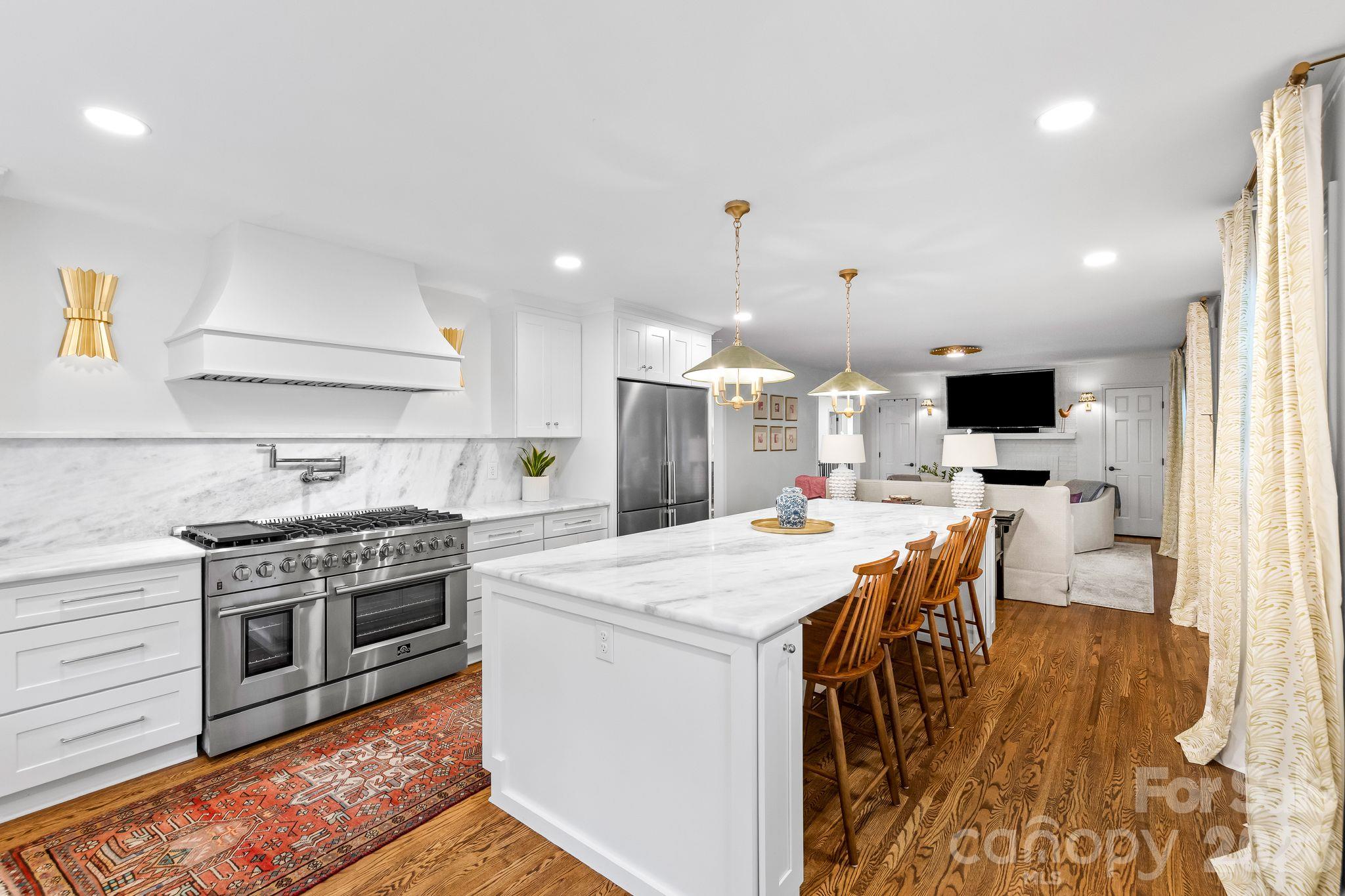 4015 Oldfield Road Property Photo 14