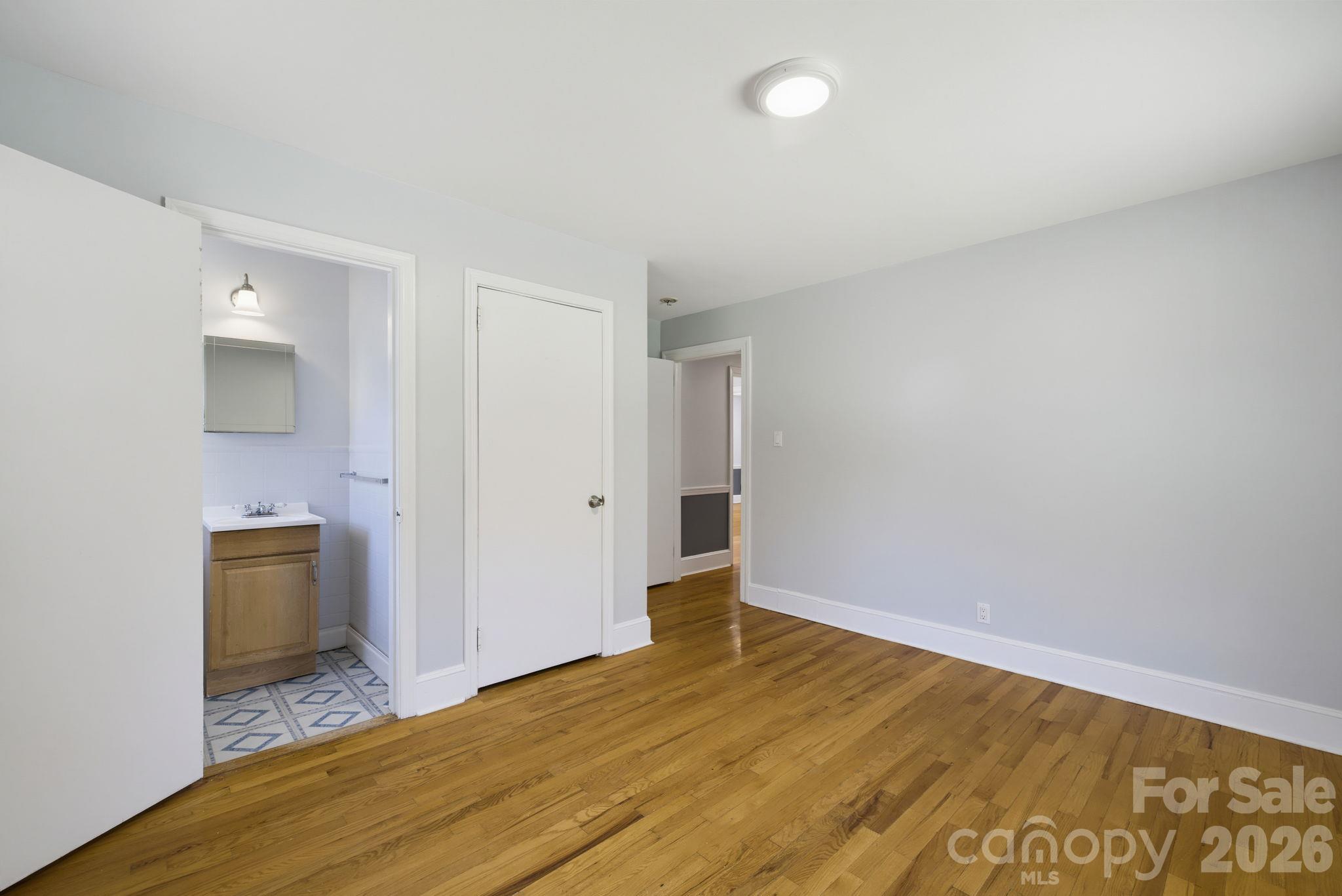 337 E Rhyne Avenue Property Photo 10