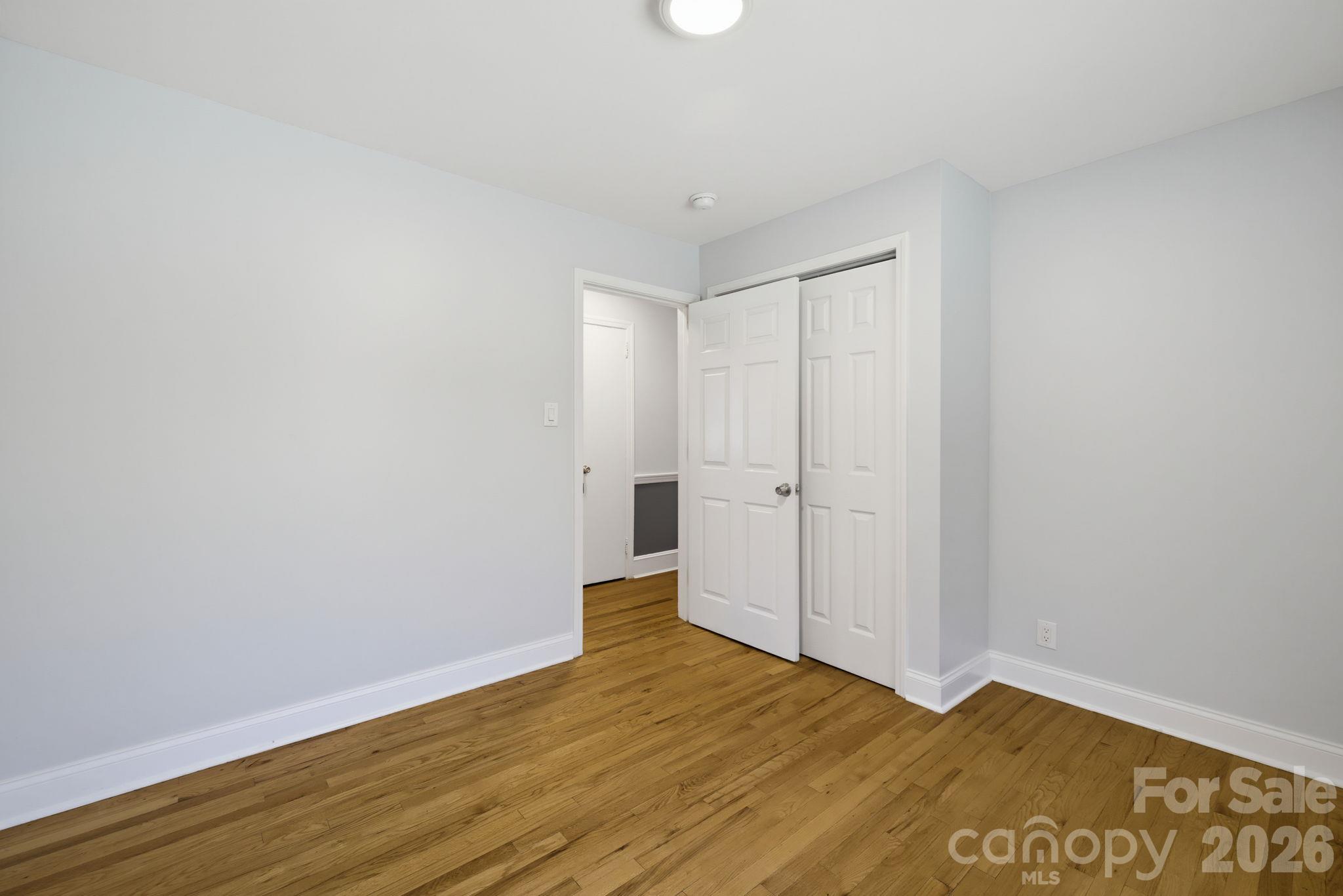 337 E Rhyne Avenue Property Photo 13