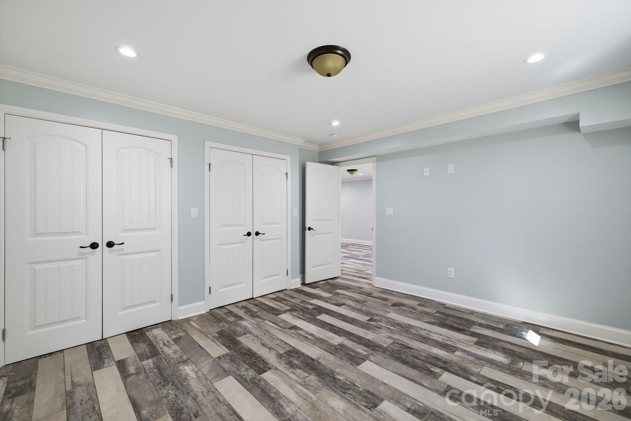 337 E Rhyne Avenue Property Photo 23