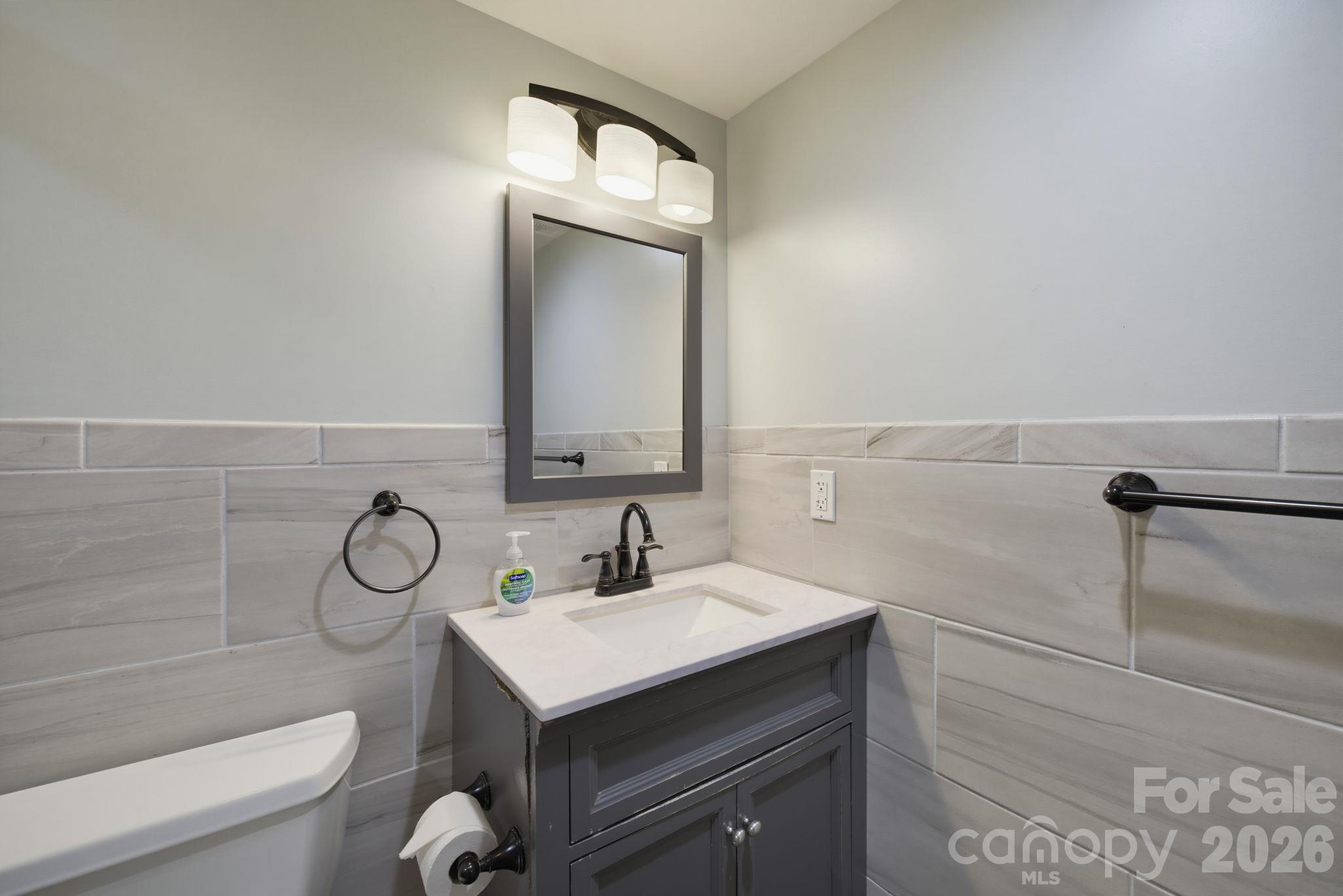 337 E Rhyne Avenue Property Photo 24