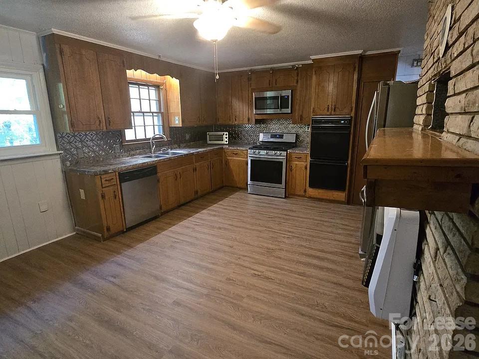 1444 Harris Street Property Photo 4