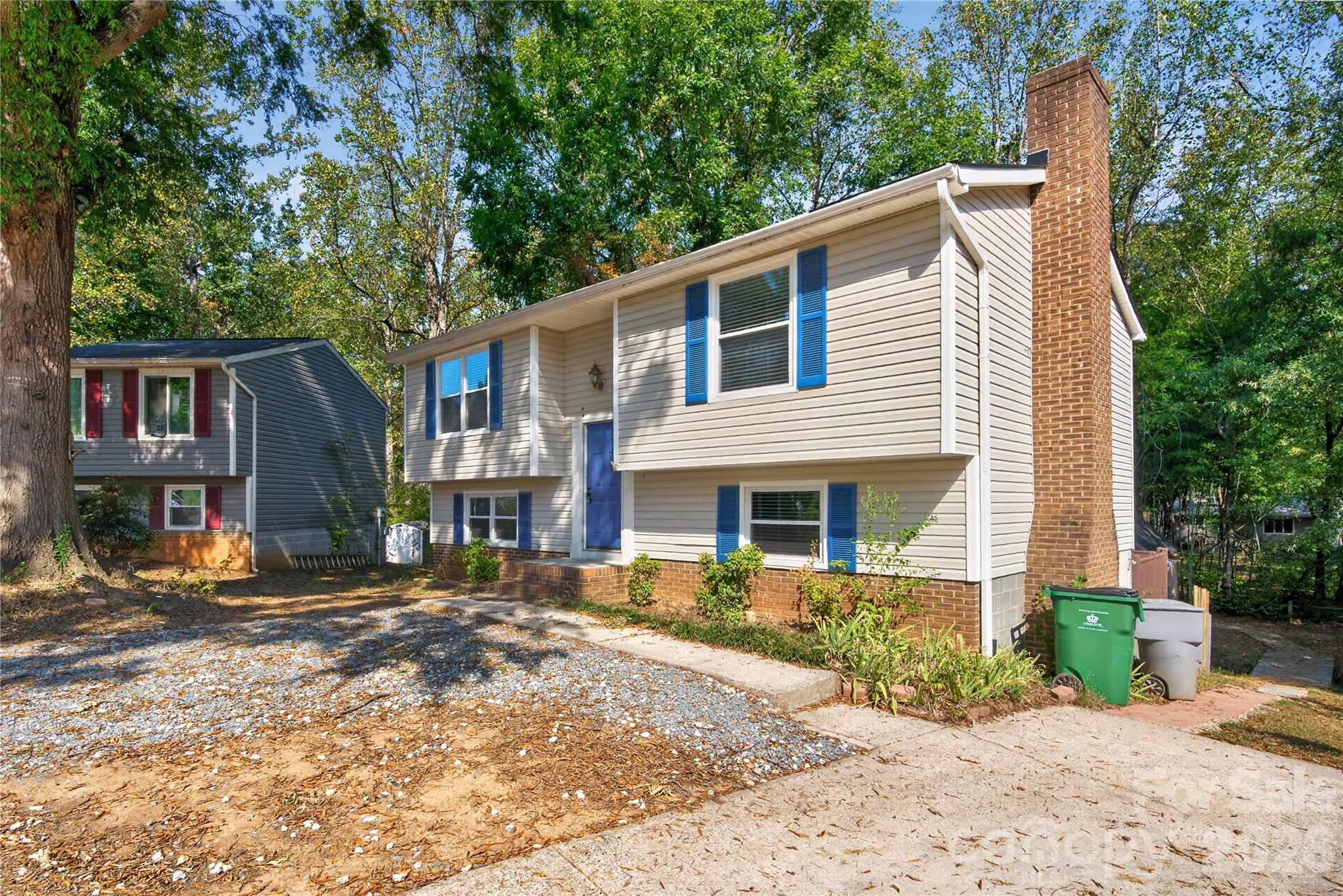 5011 Forest Mountain Court Property Photo 2