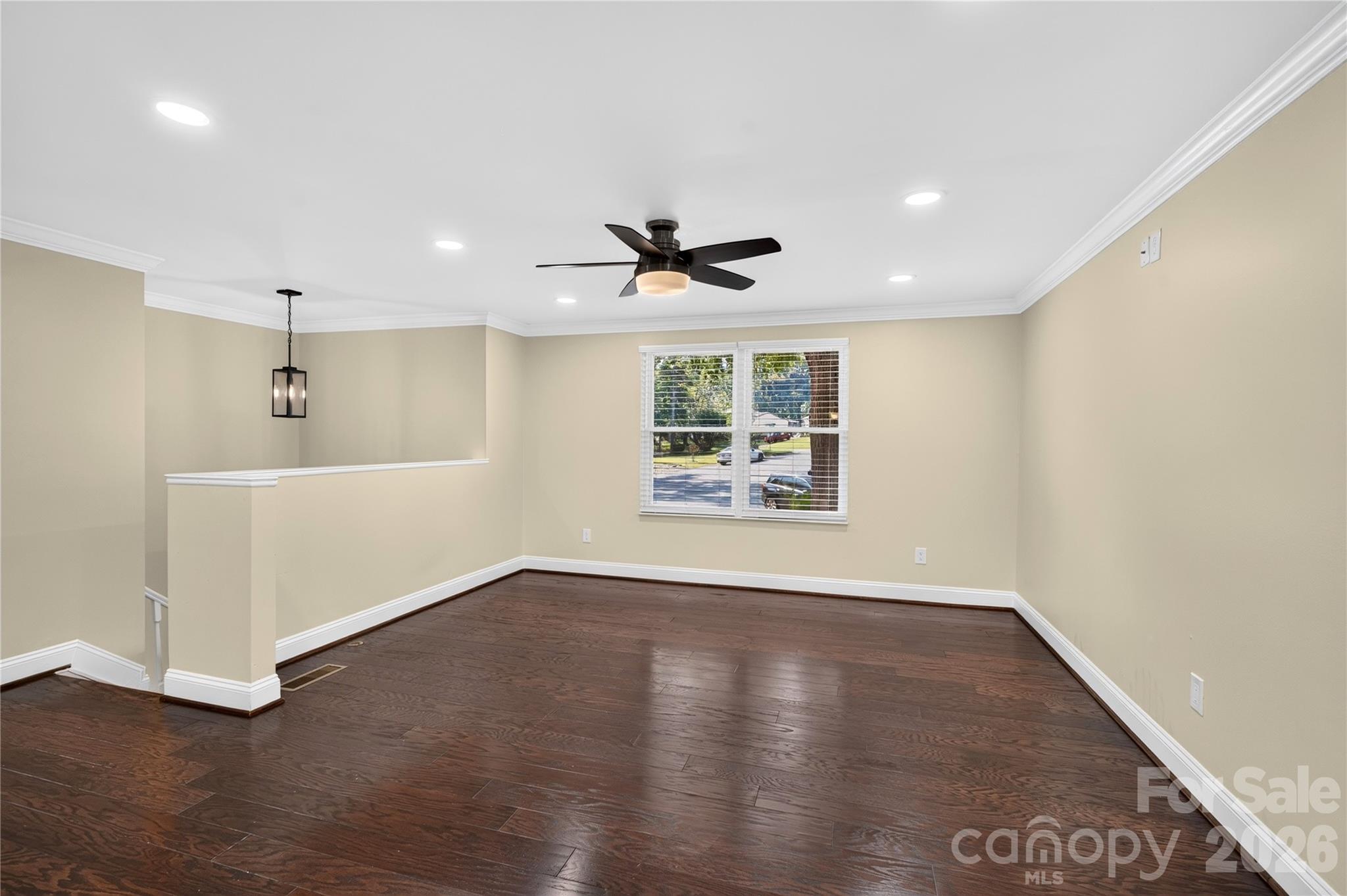 5011 Forest Mountain Court Property Photo 15