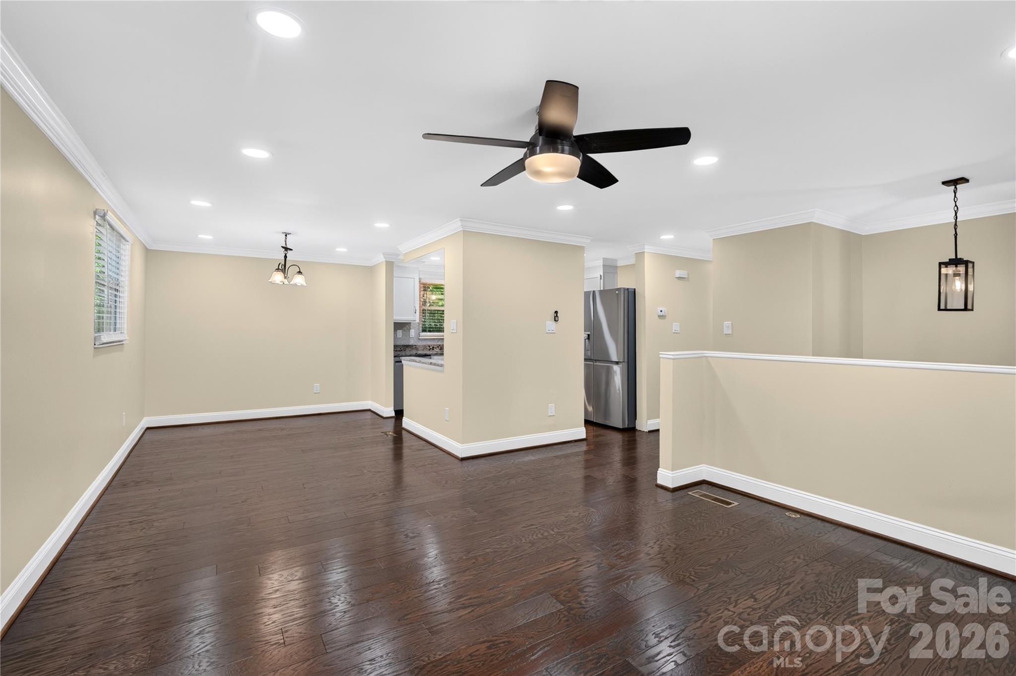 5011 Forest Mountain Court Property Photo 17