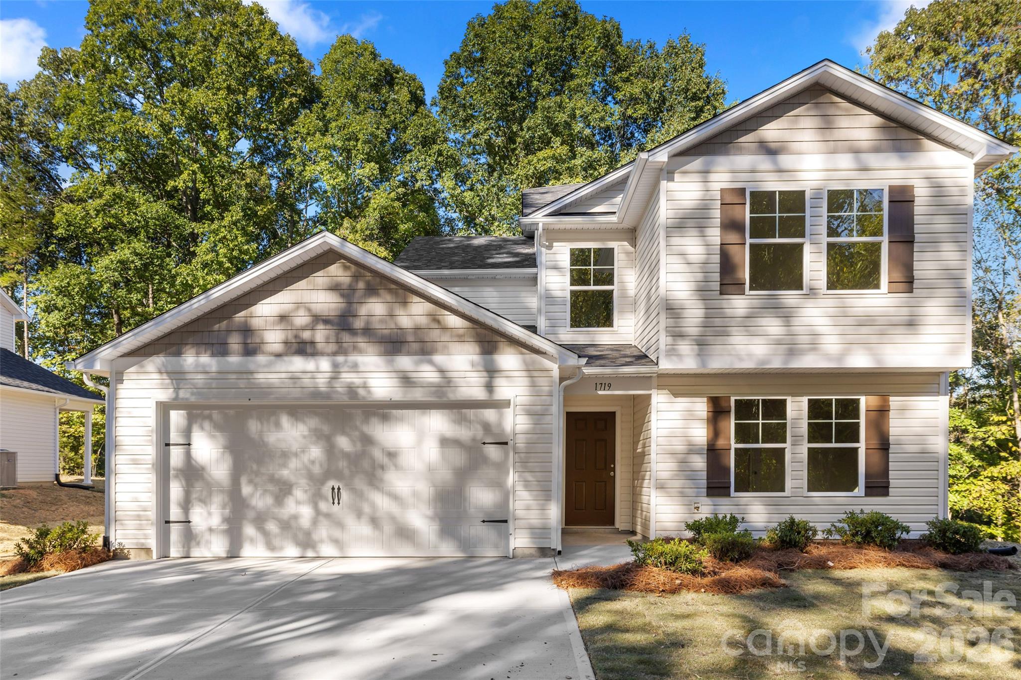1719 Evans Drive Property Photo 1