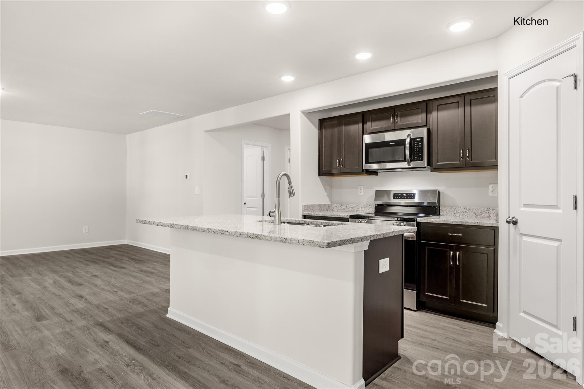 1719 Evans Drive Property Photo 7
