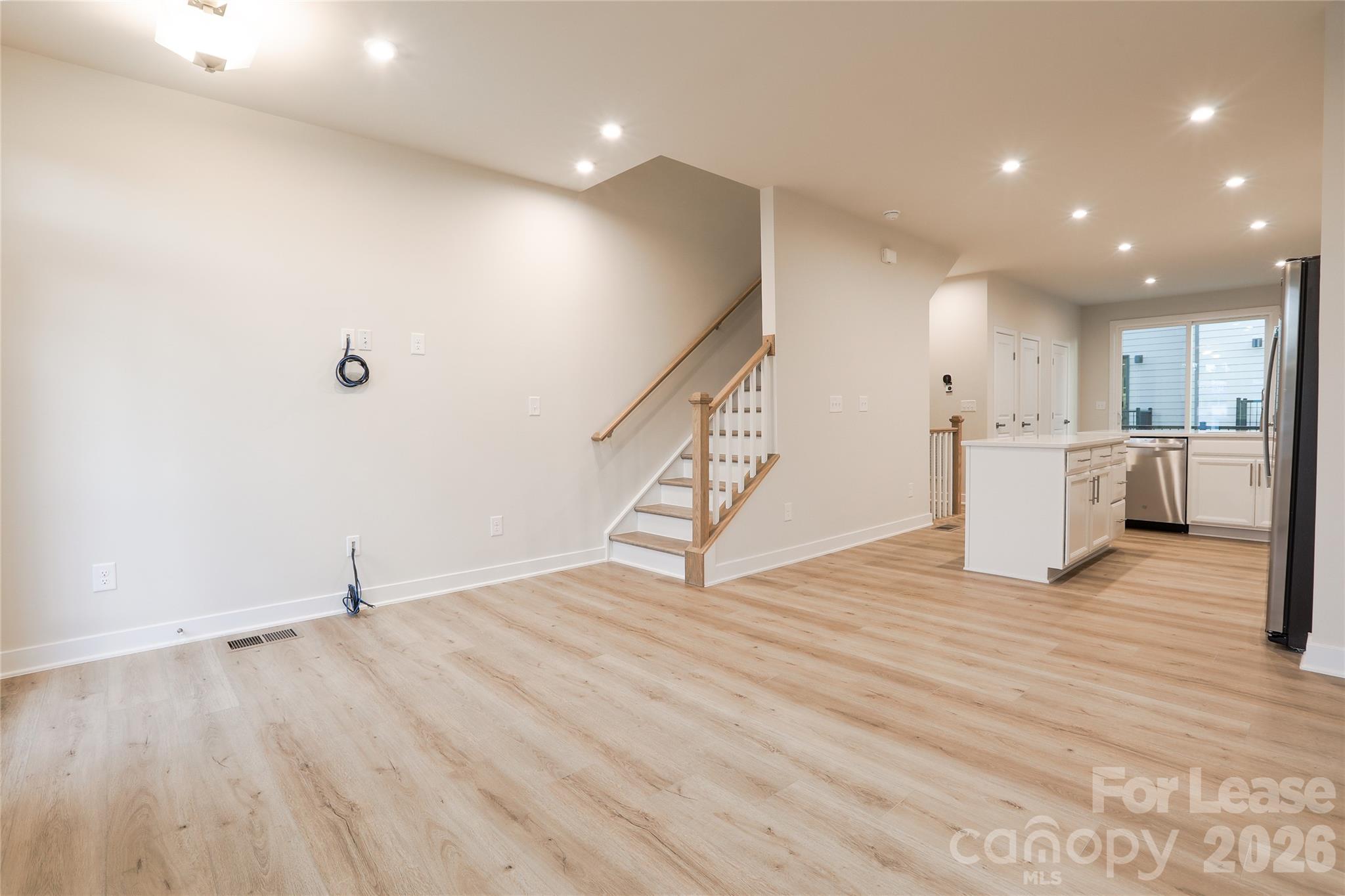 1015 Simcoe Lane Property Photo 4