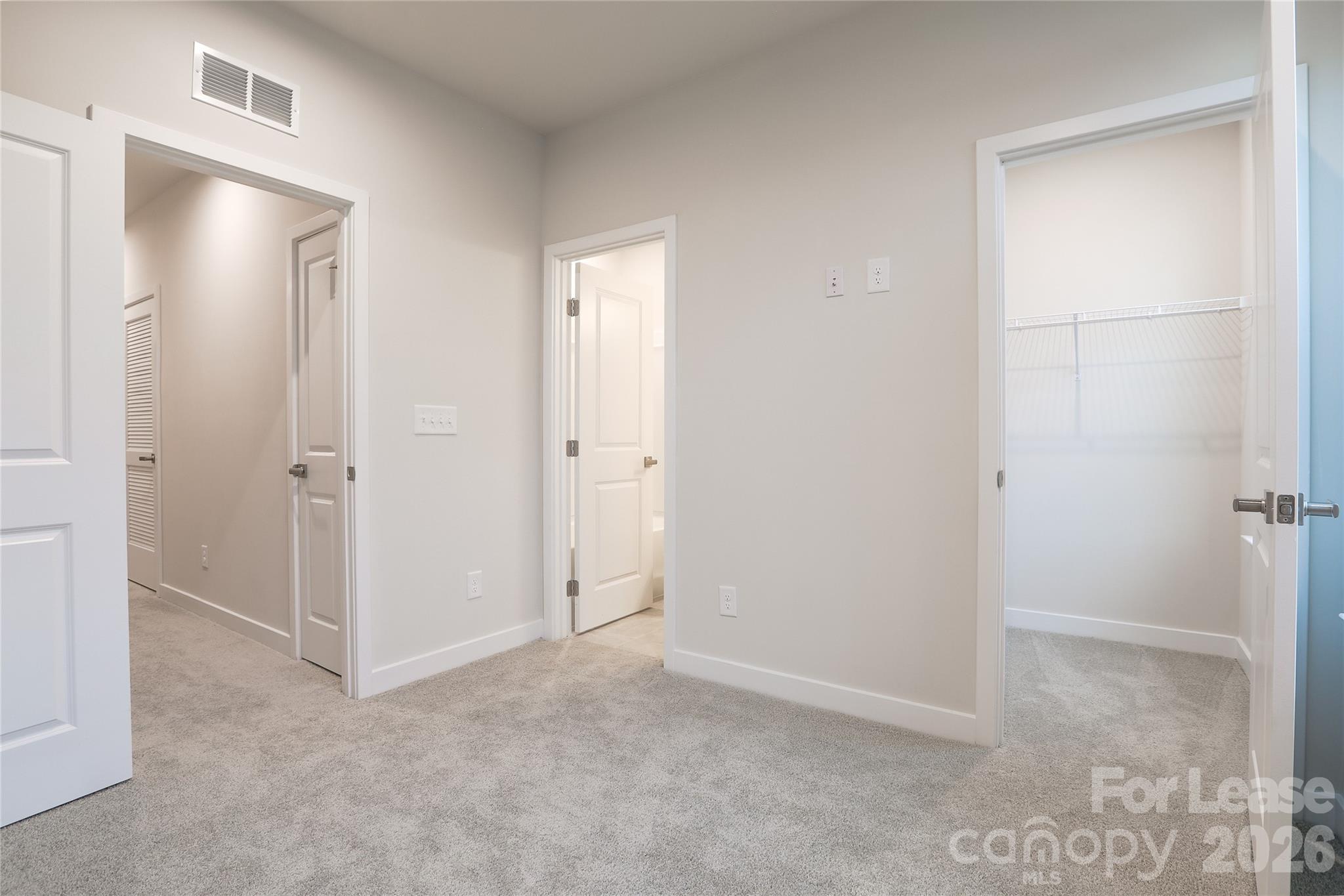1015 Simcoe Lane Property Photo 22