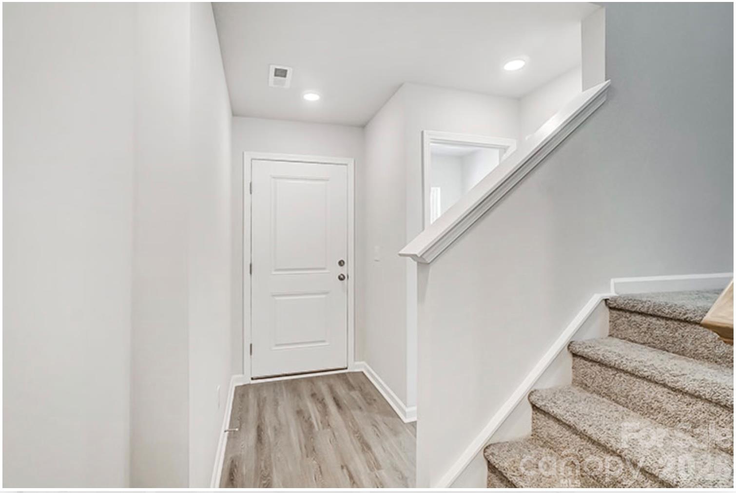 1324 Yadkin Street Property Photo 3