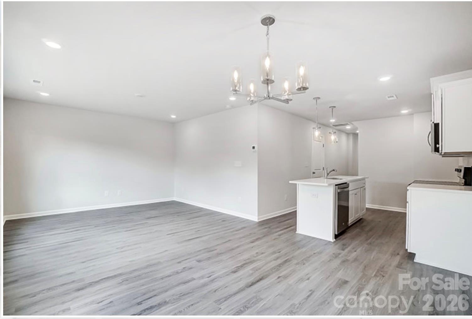 1324 Yadkin Street Property Photo 8