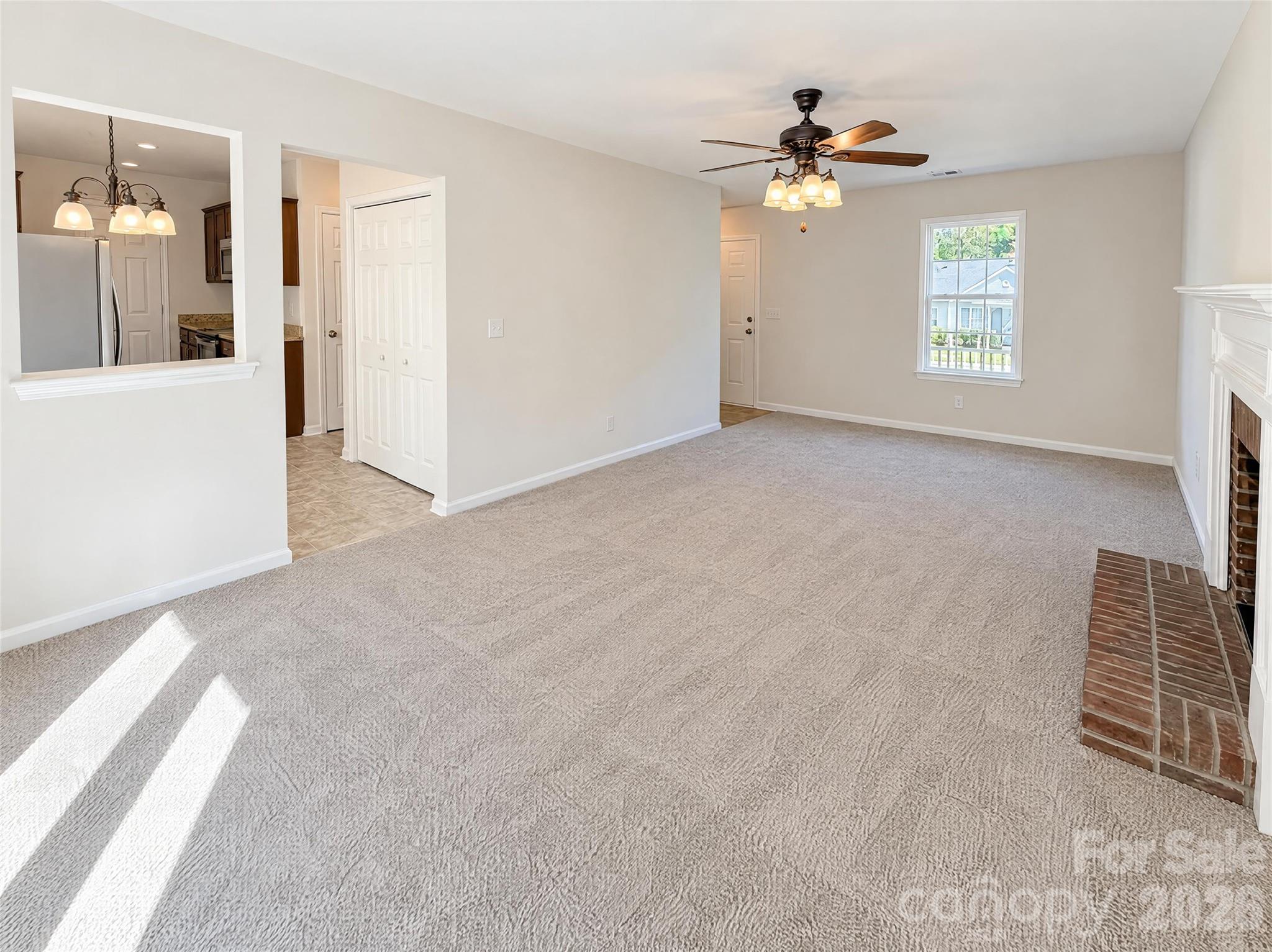 2424 Sloan Drive Property Photo 10