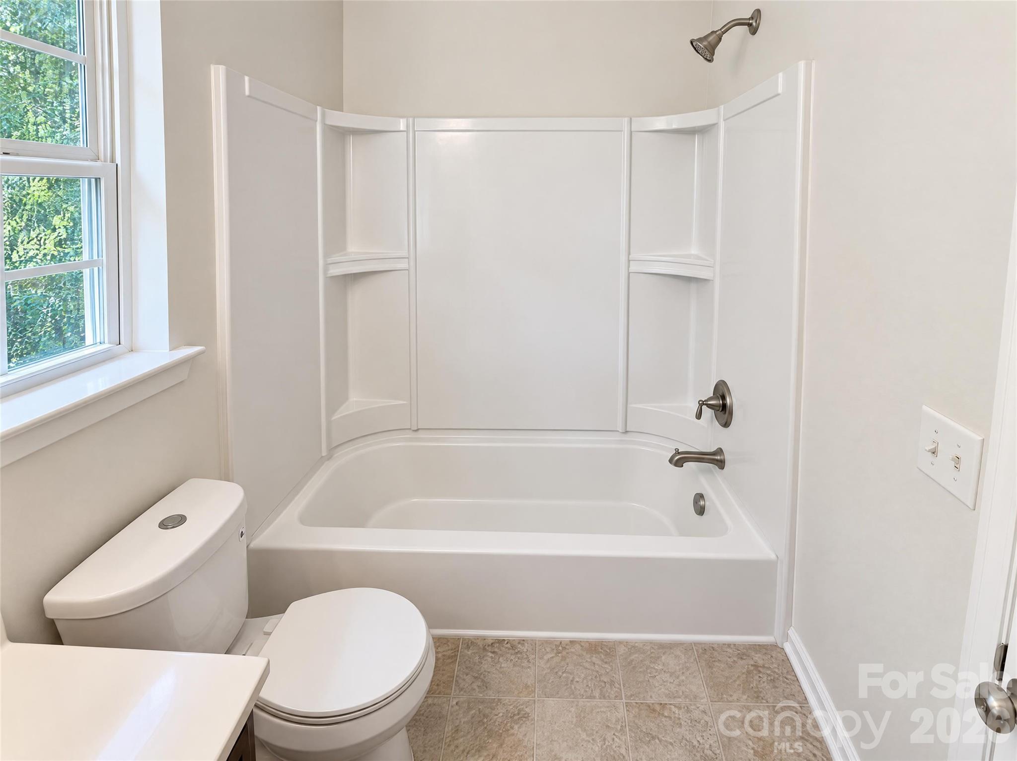 2424 Sloan Drive Property Photo 20