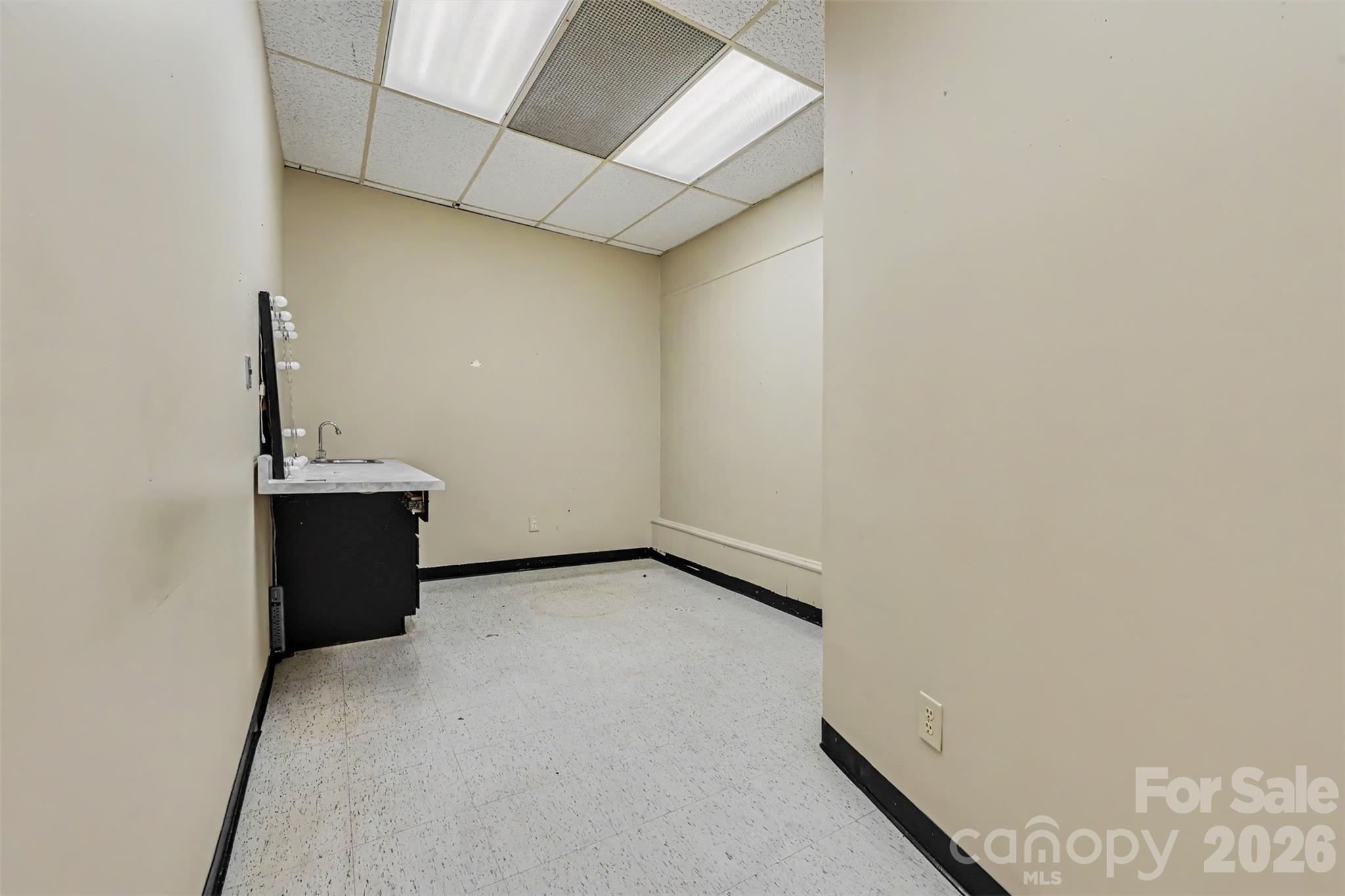 136 W Virginia Avenue Property Photo 23
