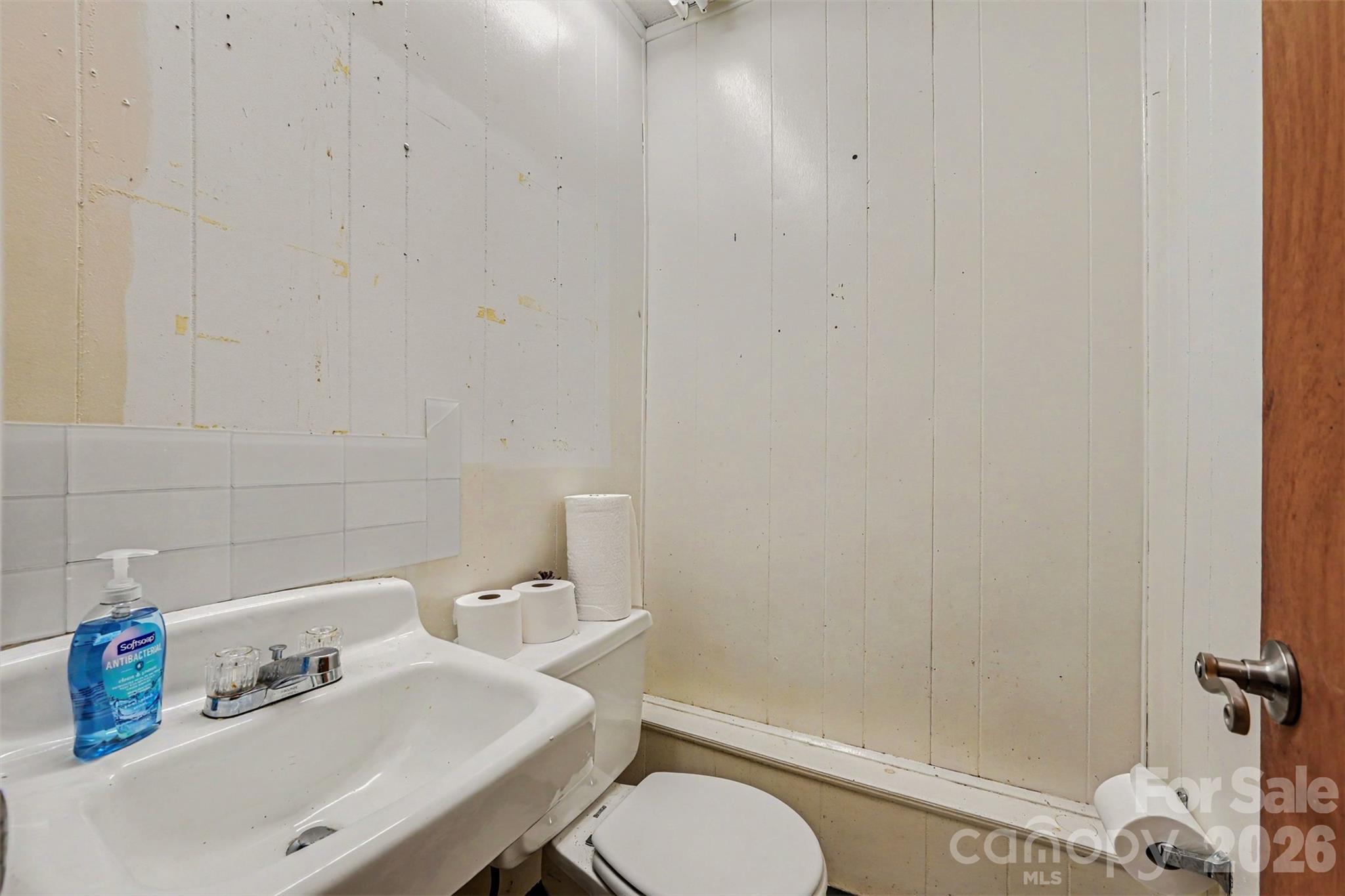 136 W Virginia Avenue Property Photo 27