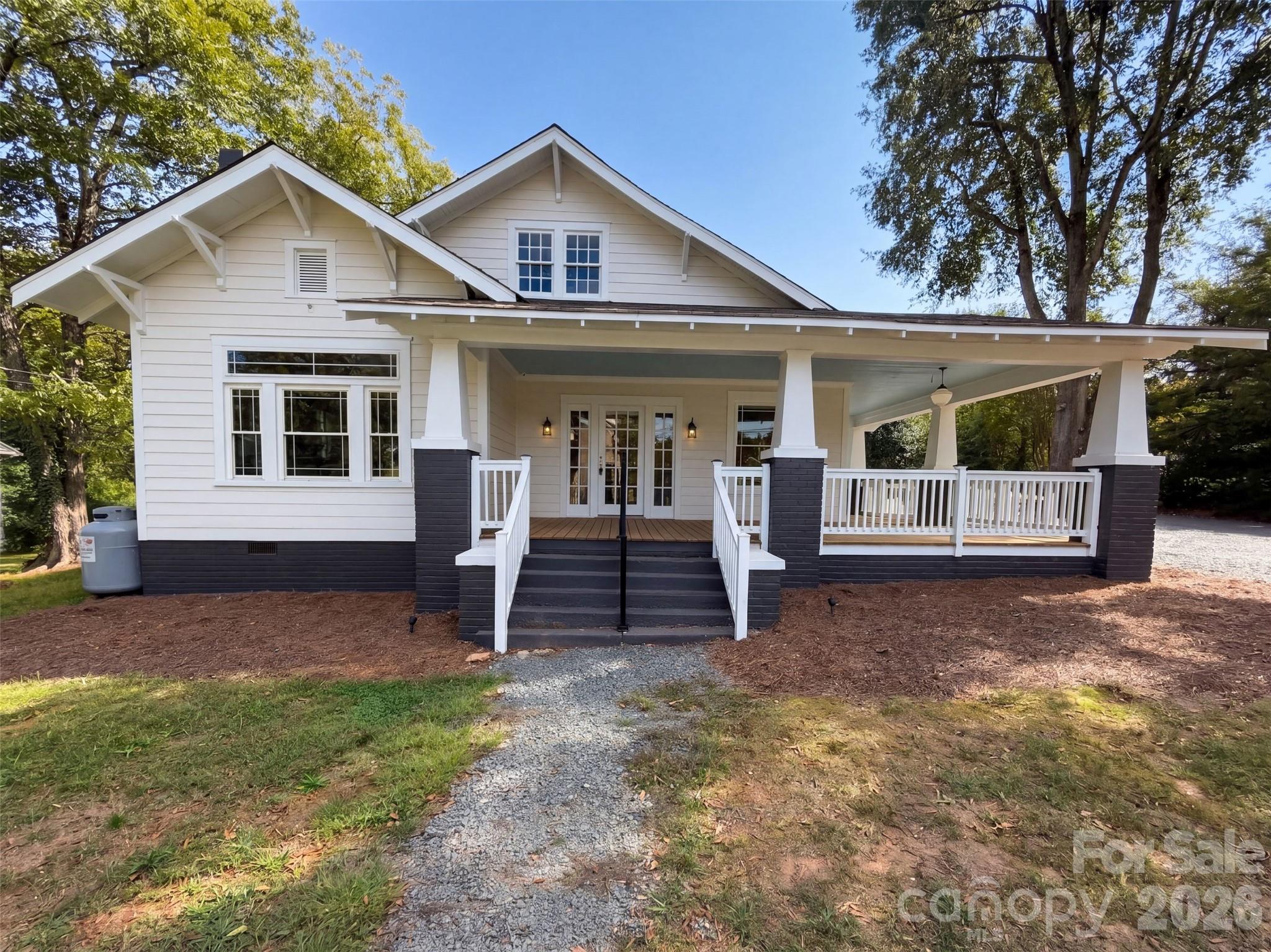 502 Elm Street Property Photo 1