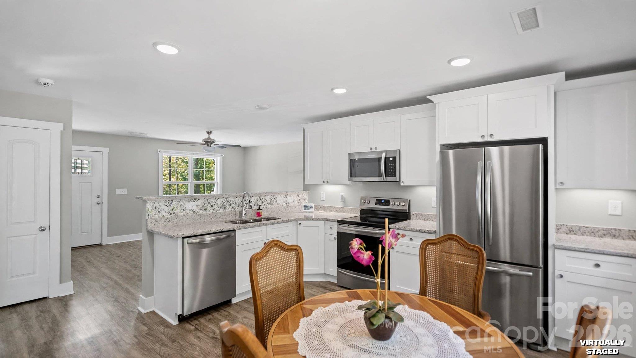 1522 Snuggs Park Road Property Photo 8