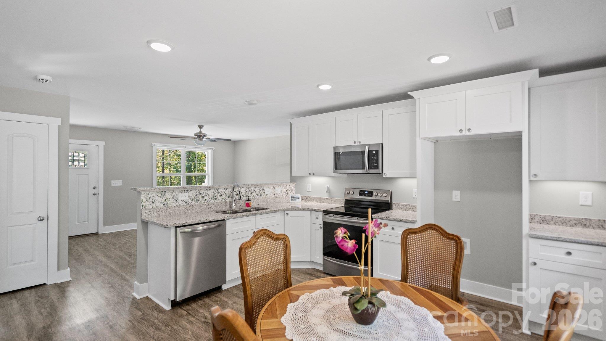 1522 Snuggs Park Road Property Photo 10