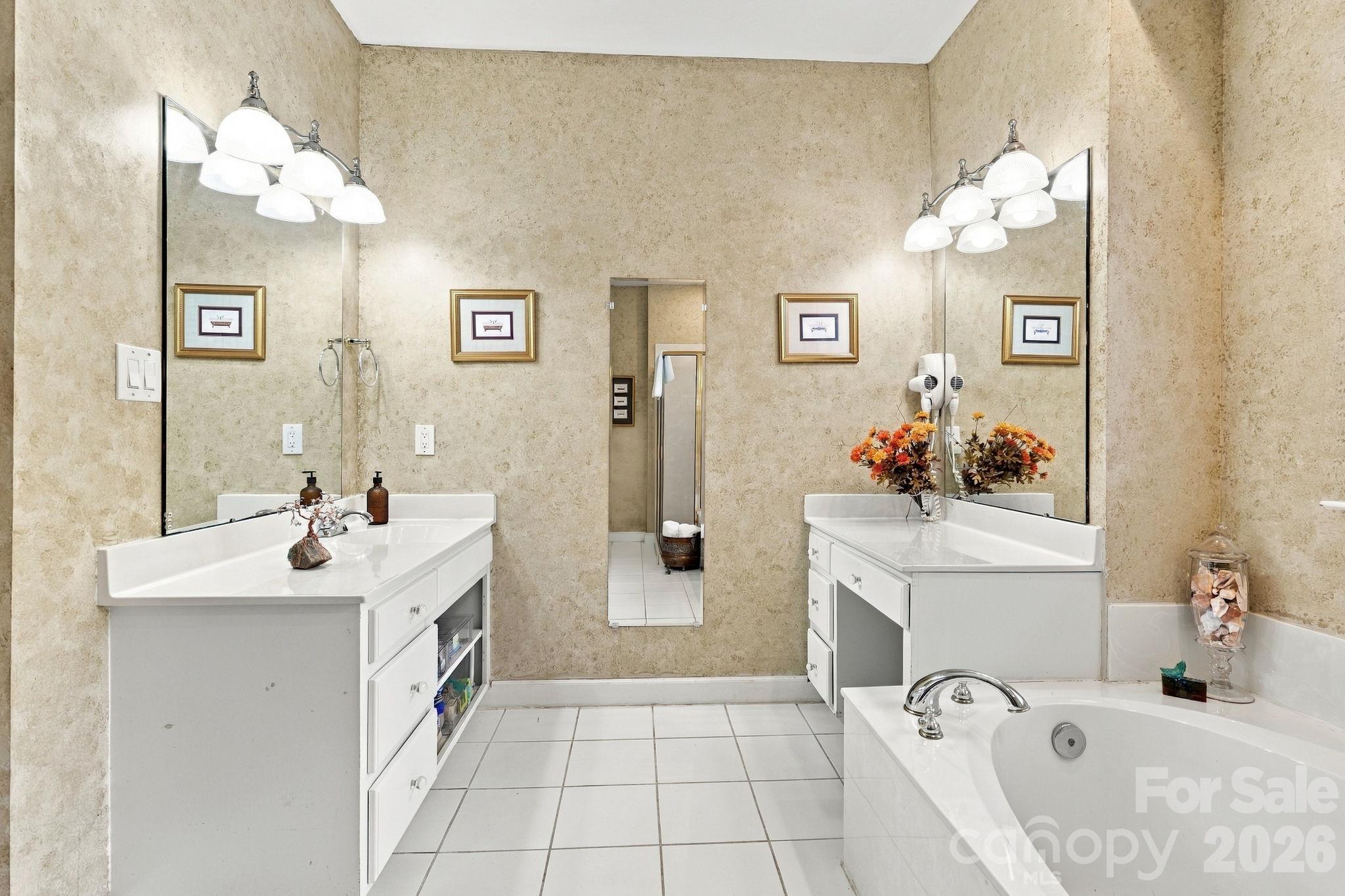 1093 Fairfield Drive Property Photo 15