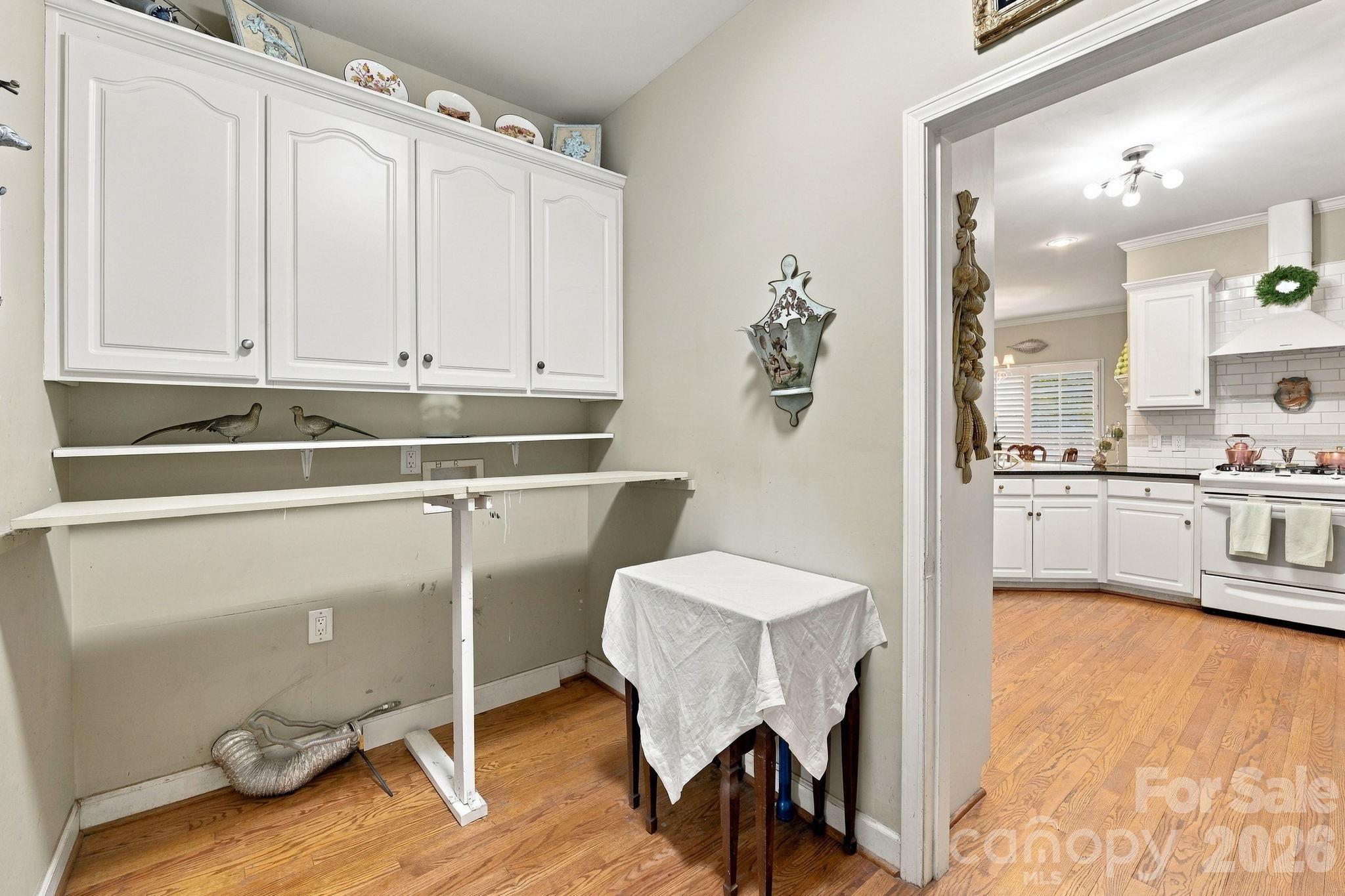 1093 Fairfield Drive Property Photo 17