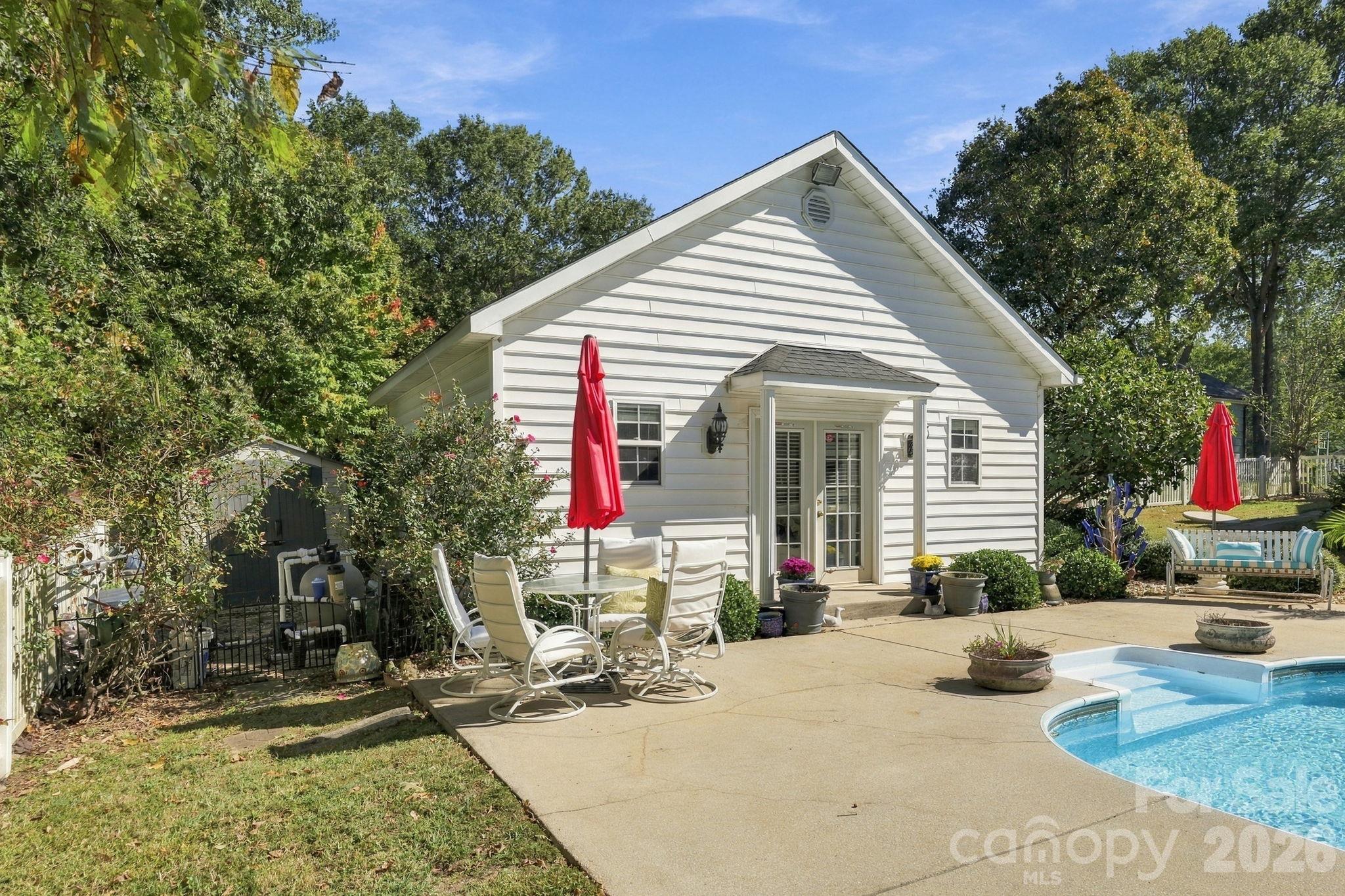 1093 Fairfield Drive Property Photo 29