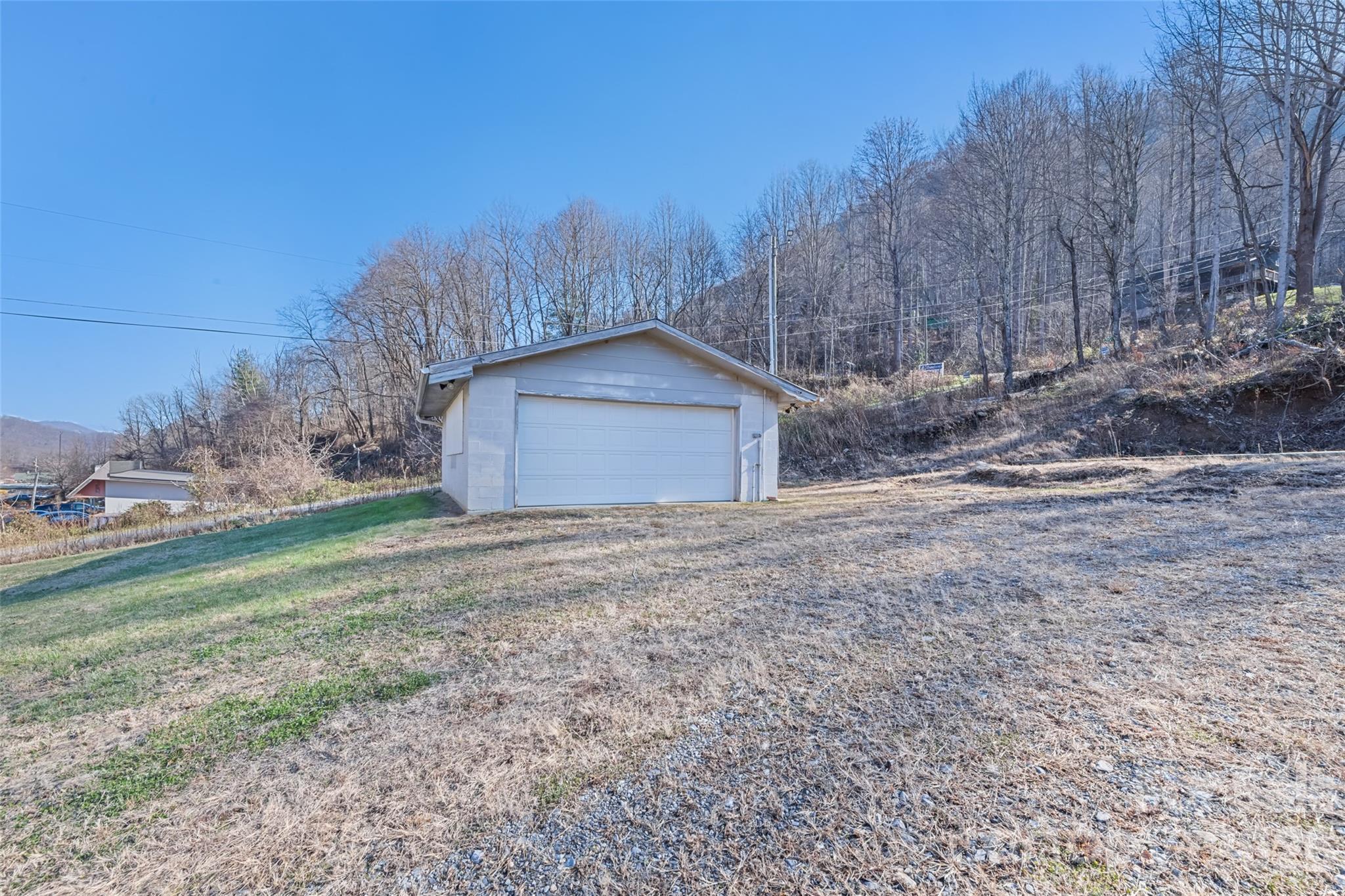 3009 Dellwood Road Property Photo 8