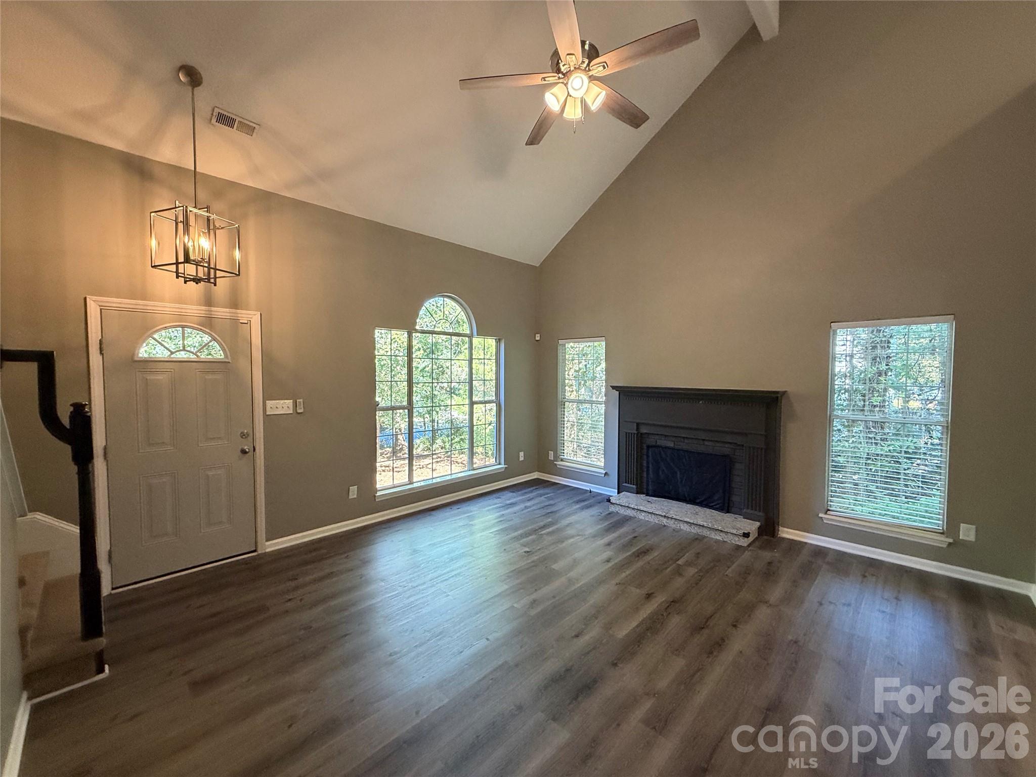 8224 Hunley Ridge Road Property Photo 3