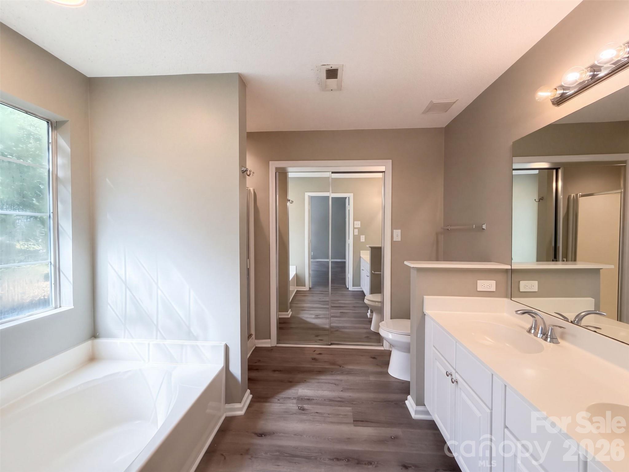 8224 Hunley Ridge Road Property Photo 12