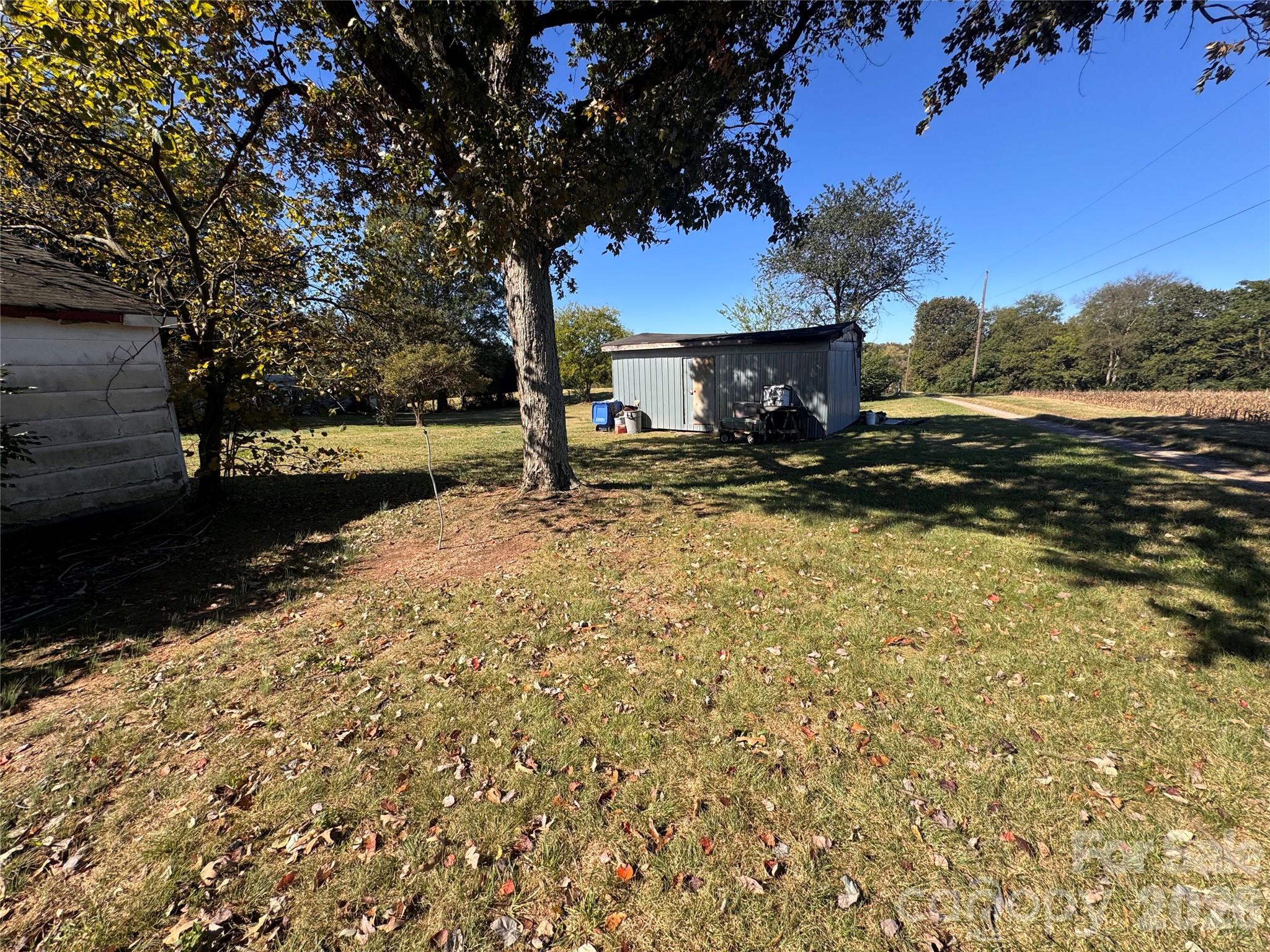 2933 Bert Williams Road Property Photo 8