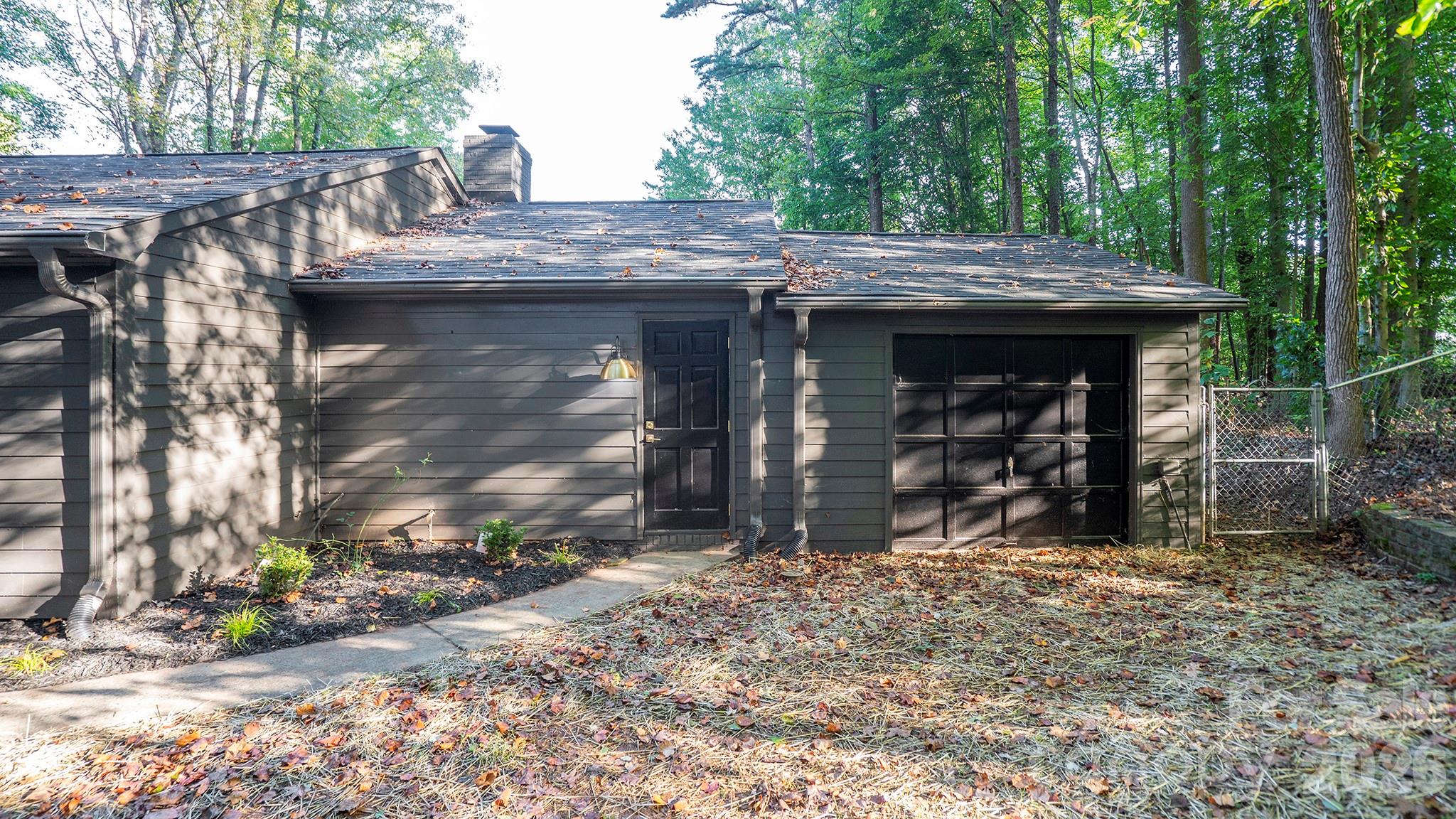 8001 Saddlehorse Lane Property Photo 27