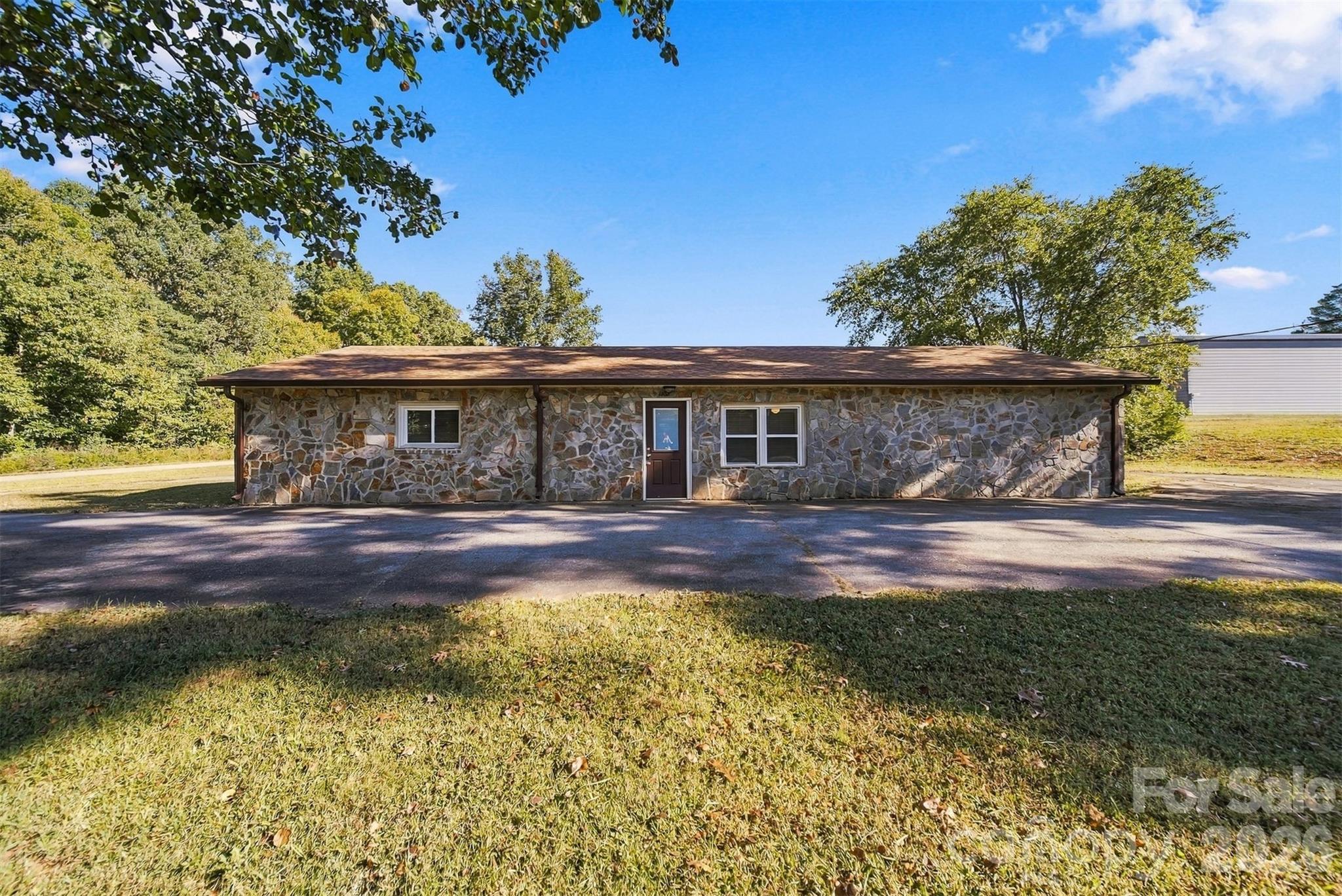 1202 Airport Rhodhiss Road Property Photo 1