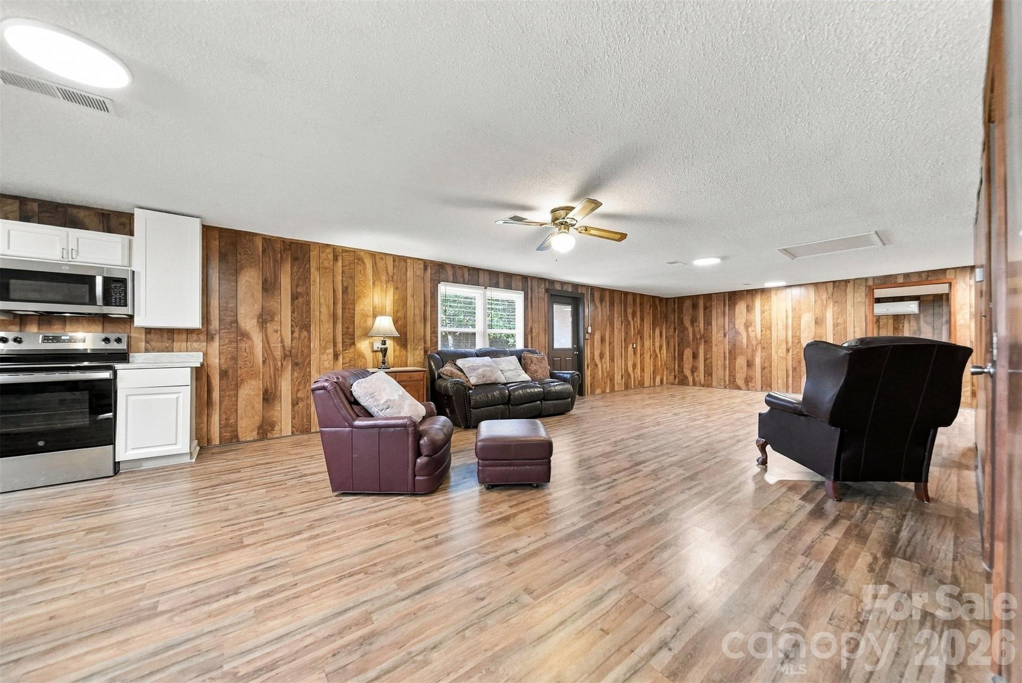 1202 Airport Rhodhiss Road Property Photo 6