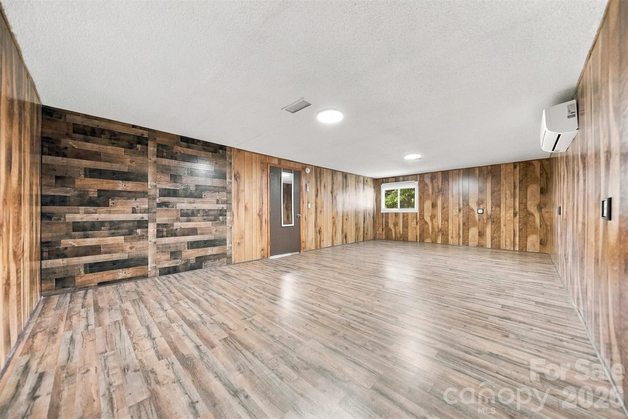 1202 Airport Rhodhiss Road Property Photo 8