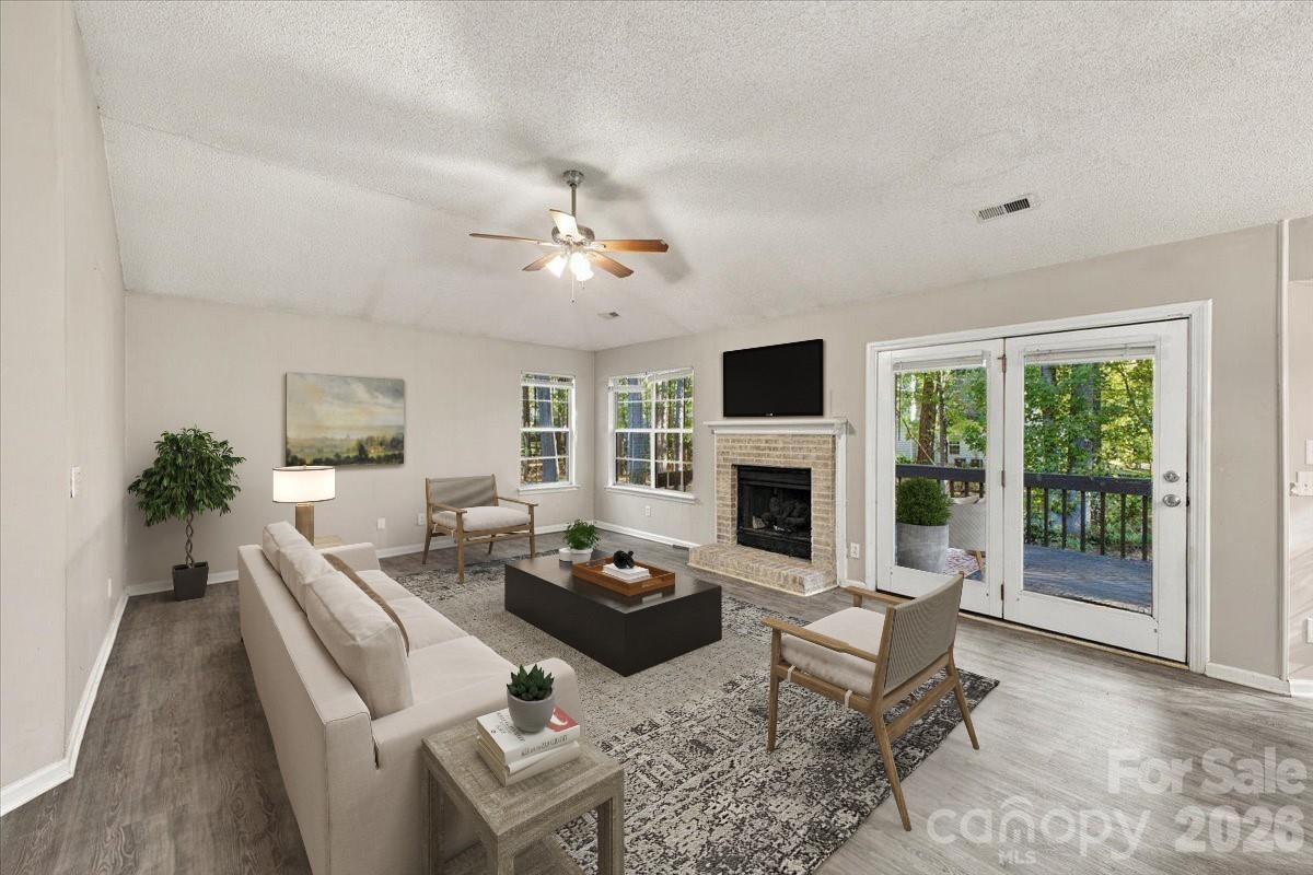 11219 Turmeric Court Property Photo 4